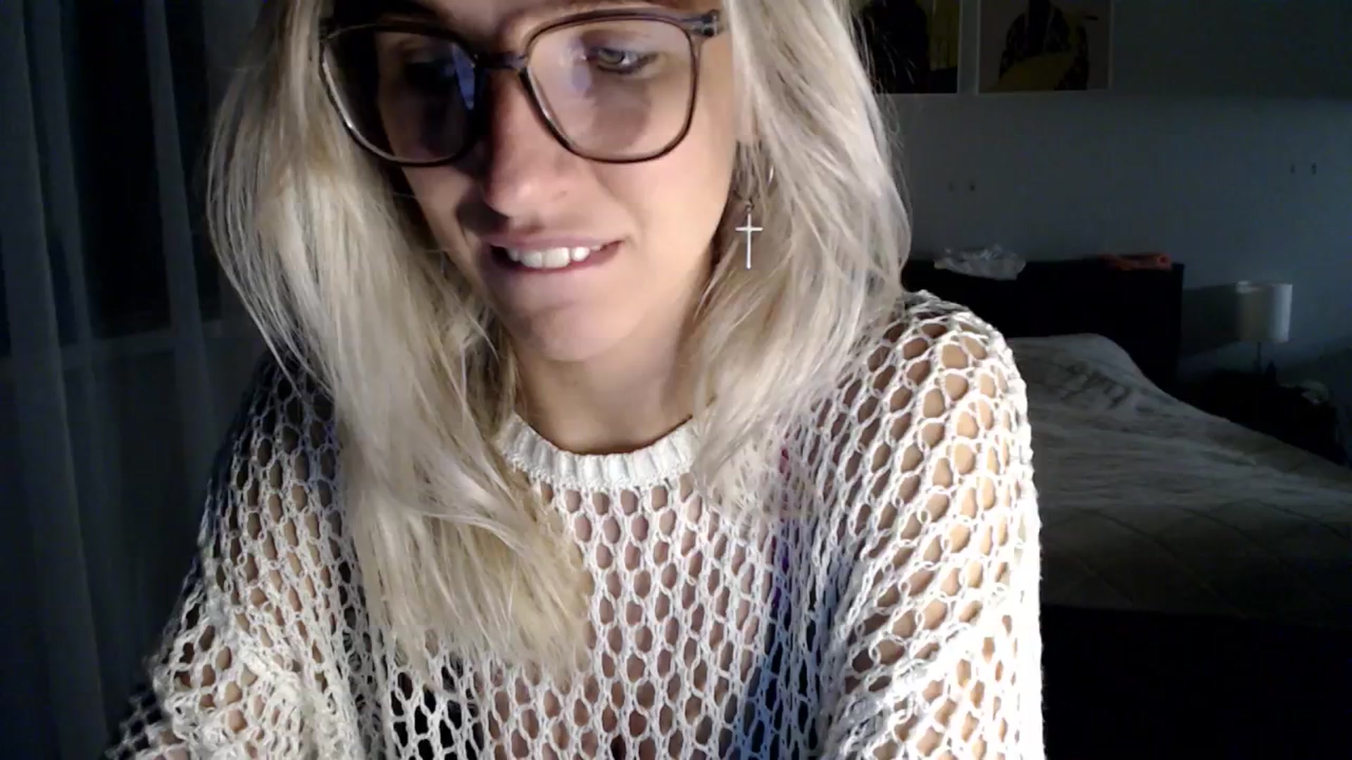 Gallery image thumbnail from VivicaCoke's myfreecams stream on, 12/16/2024, 18:08 image 4 of 20