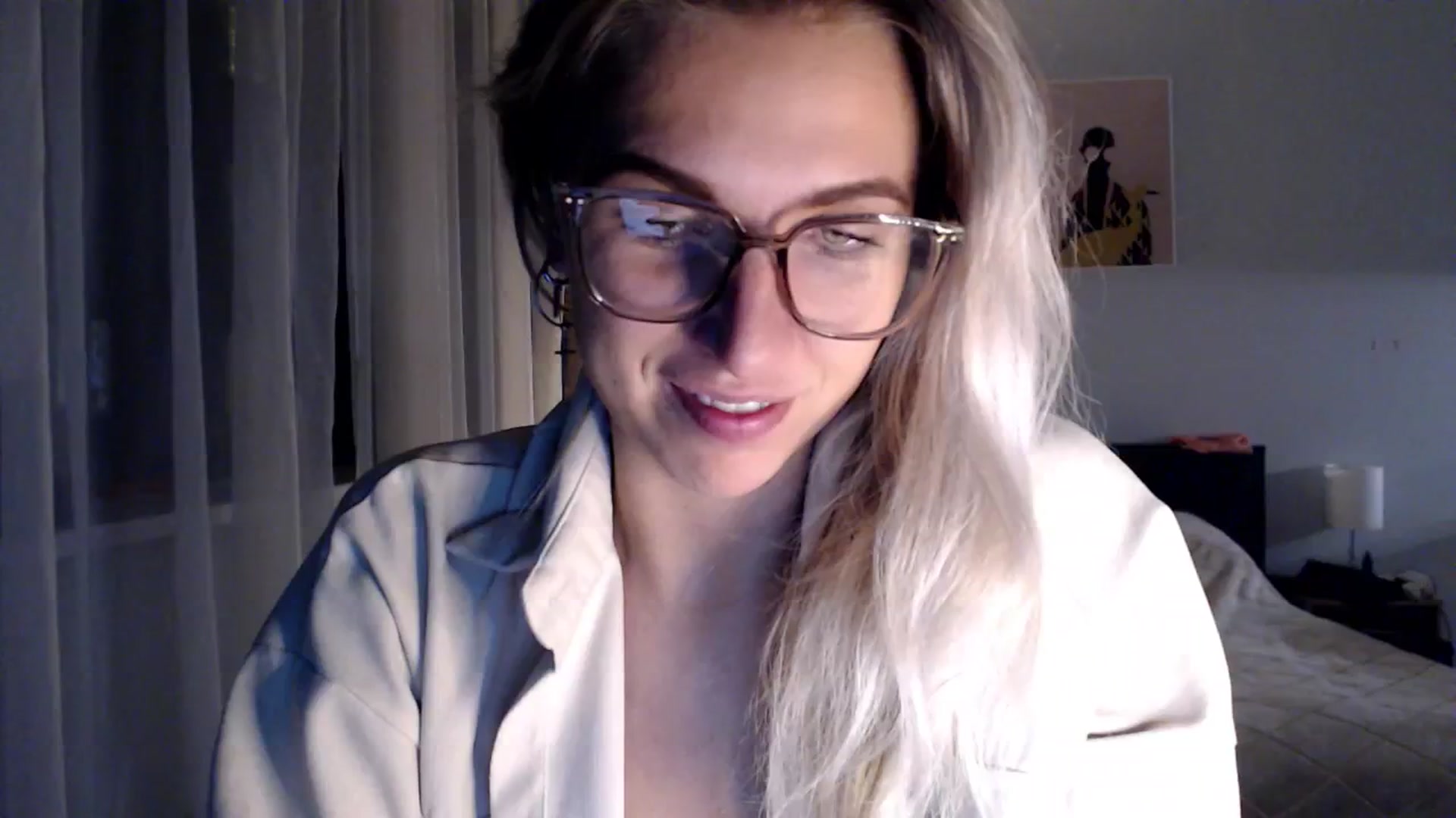 Gallery image thumbnail from VivicaCoke's myfreecams stream on, 12/17/2024, 17:12 image 20 of 20