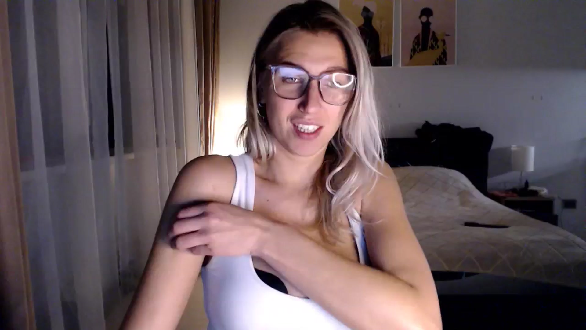 Gallery image thumbnail from VivicaCoke's myfreecams stream on, 12/26/2024, 18:08 image 14 of 20