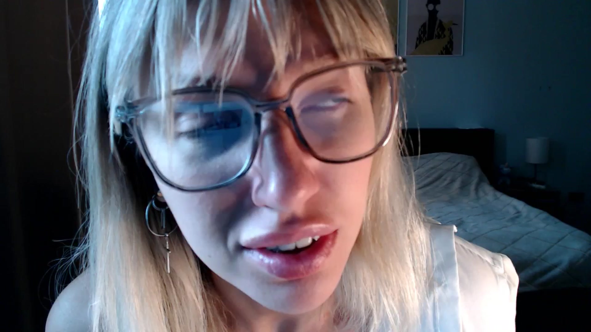Gallery image thumbnail from VivicaCoke's myfreecams stream on, 05/18/2025, 12:24 image 5 of 20
