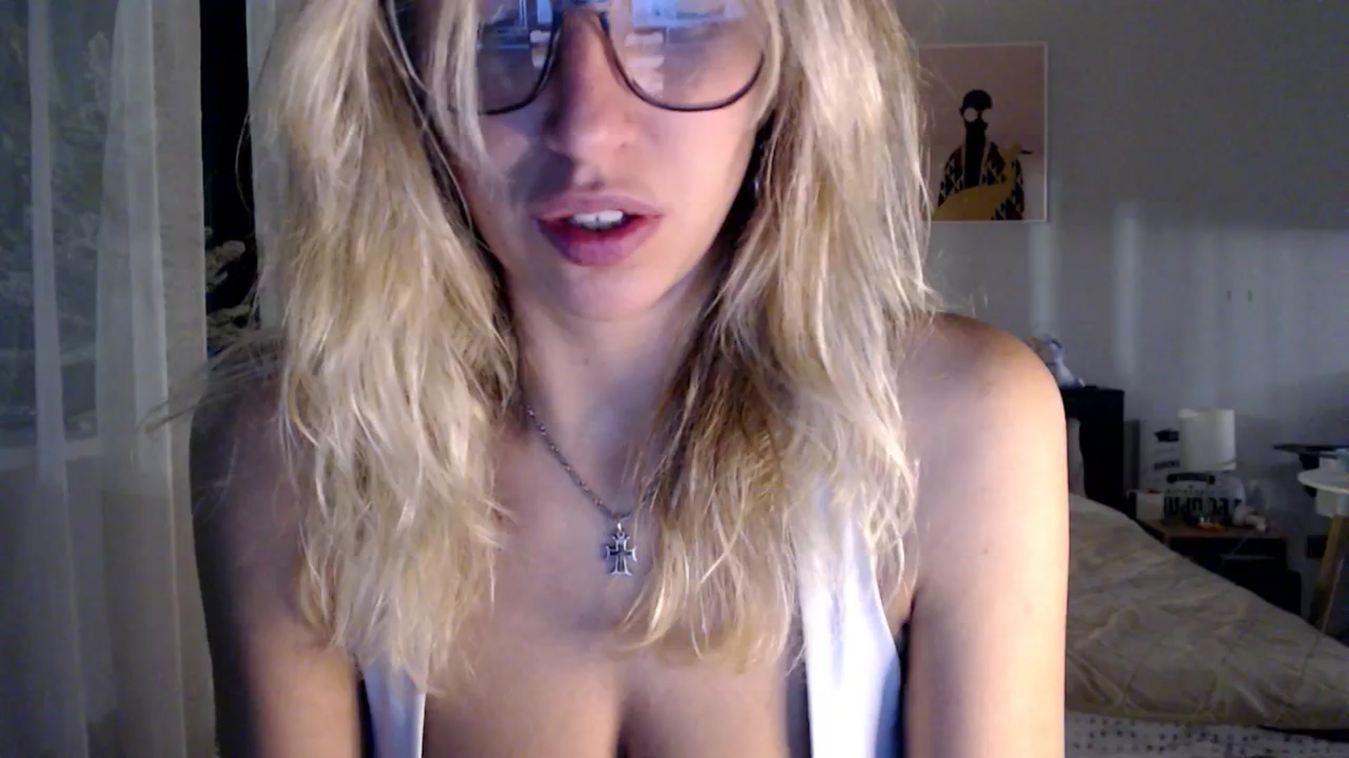 Gallery image thumbnail from VivicaCoke's myfreecams stream on, 12/25/2025, 15:48 image 19 of 20