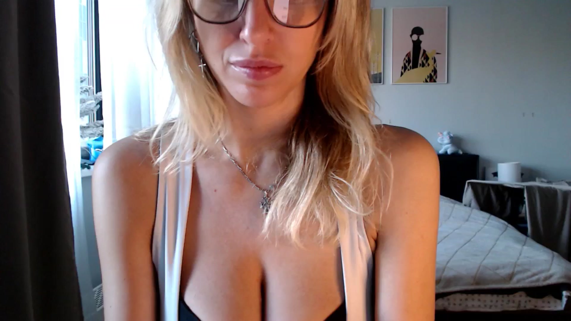 Gallery image thumbnail from VivicaCoke's myfreecams stream on, 12/26/2025, 09:55 image 11 of 20