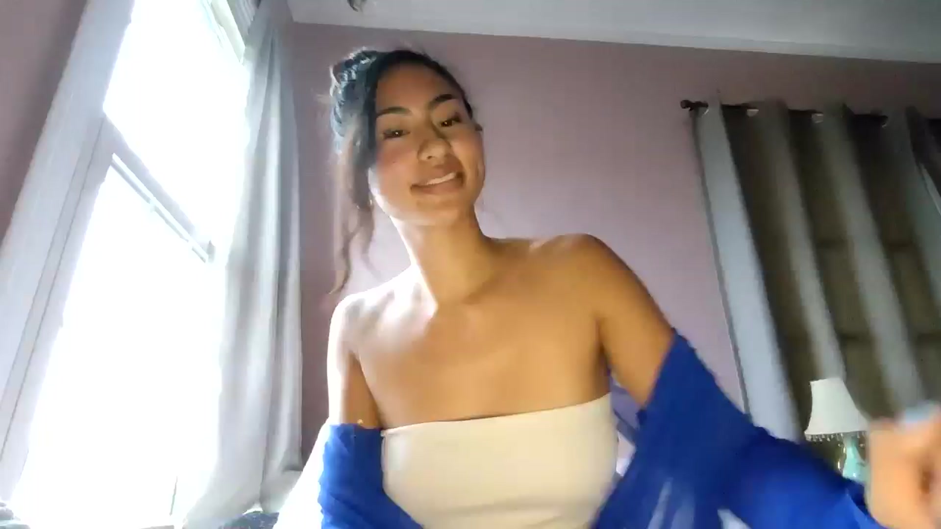 Gallery image thumbnail from VivieSweet's myfreecams stream on, 12/27/2025, 24:21 image 2 of 20