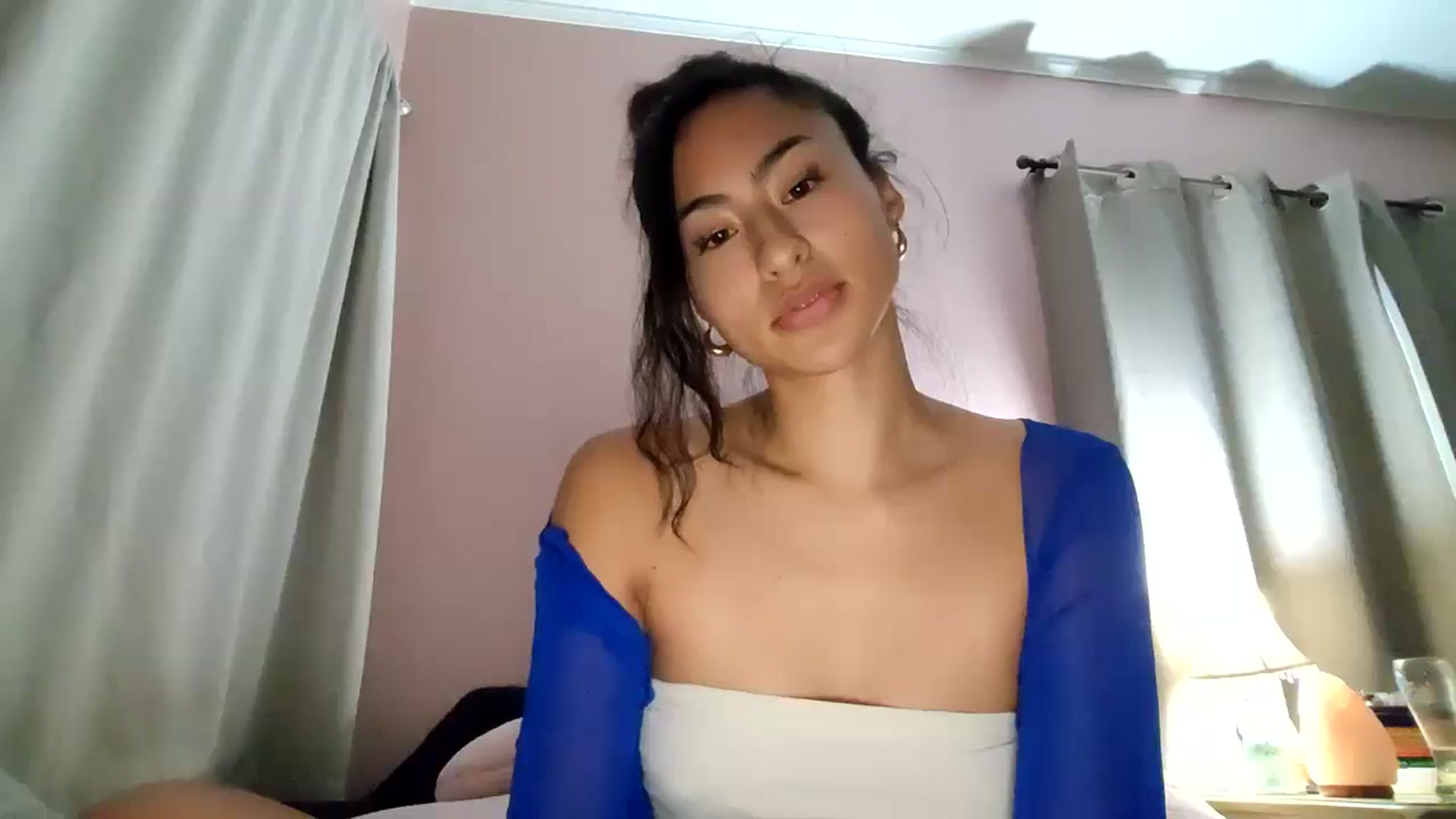 Gallery image thumbnail from VivieSweet's myfreecams stream on, 12/27/2025, 02:47 image 19 of 20