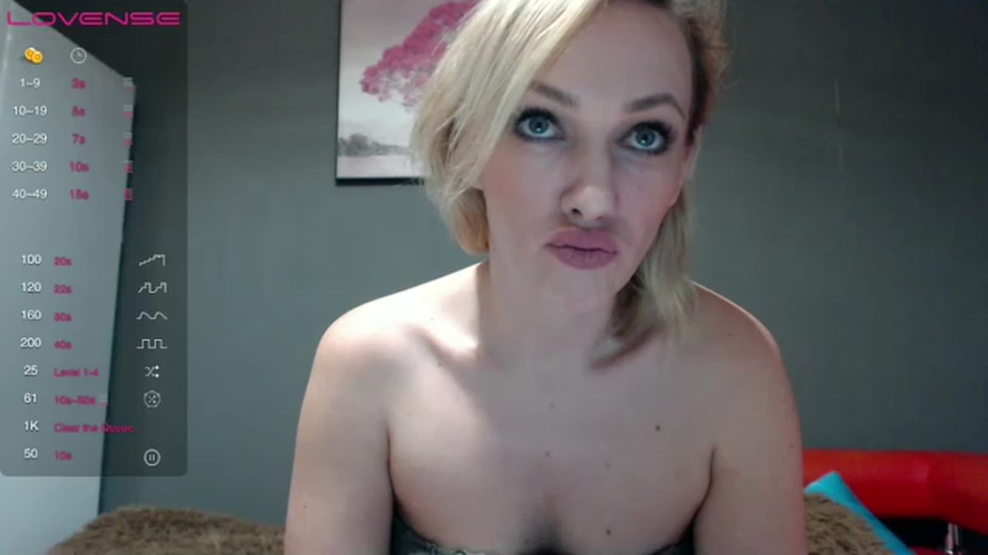 Gallery image thumbnail from VivienSabo's myfreecams stream on, 12/12/2022, 10:07 image 5 of 20