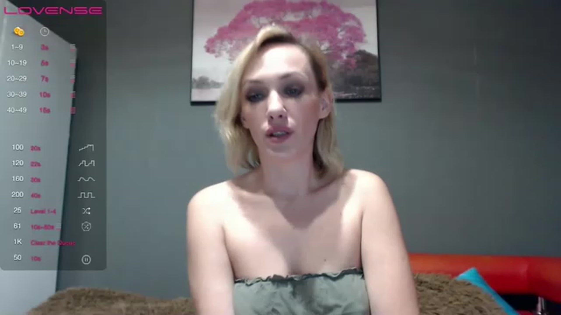 Gallery image thumbnail from VivienSabo's myfreecams stream on, 12/12/2022, 10:07 image 6 of 20