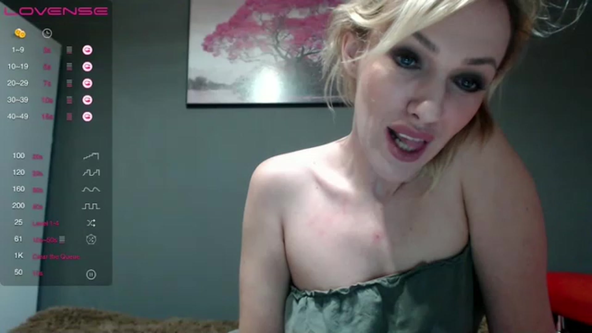 Gallery image thumbnail from VivienSabo's myfreecams stream on, 12/12/2022, 10:35 image 6 of 20