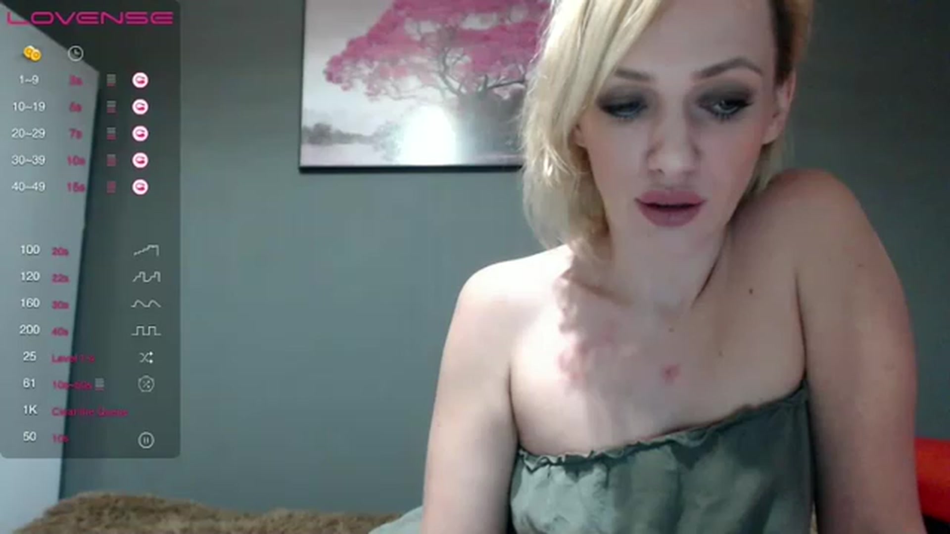 Gallery image thumbnail from VivienSabo's myfreecams stream on, 12/12/2022, 10:35 image 4 of 20