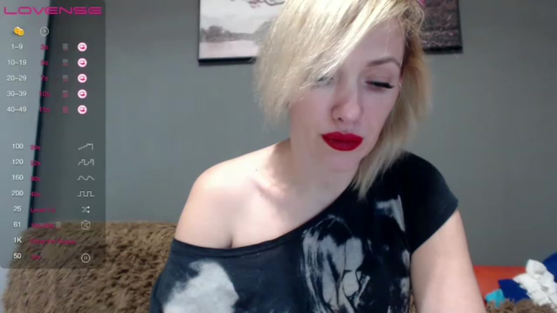 Gallery image thumbnail from VivienSabo's myfreecams stream on, 01/10/2023, 10:27 image 4 of 20