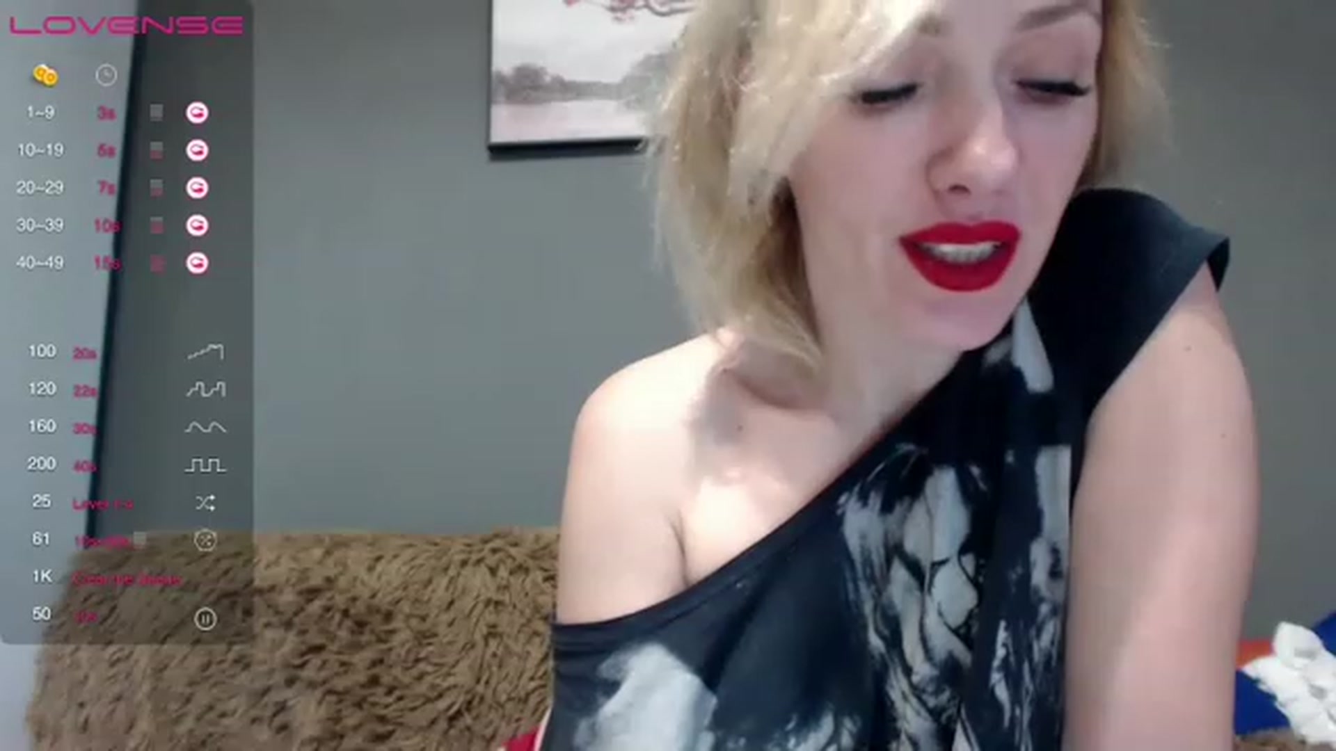 Gallery image thumbnail from VivienSabo's myfreecams stream on, 01/10/2023, 10:27 image 11 of 20