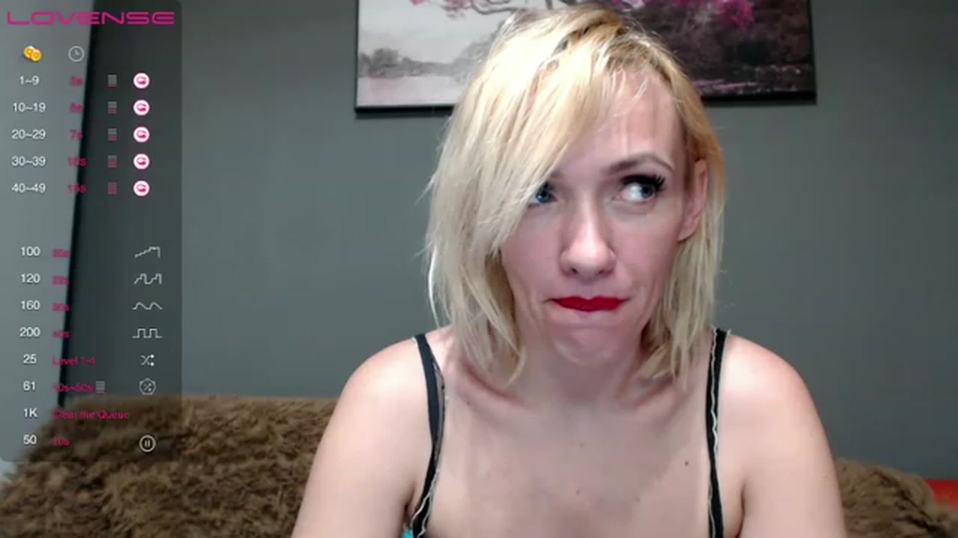 Gallery image thumbnail from VivienSabo's myfreecams stream on, 02/25/2023, 13:36 image 16 of 20