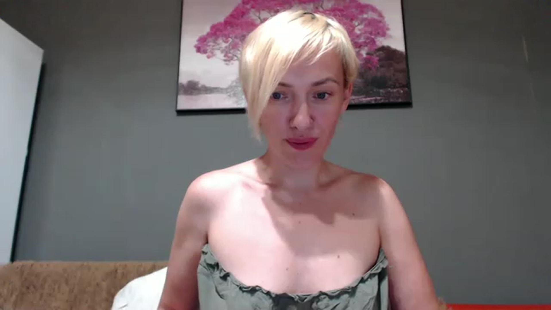 Gallery image thumbnail from VivienShyBo's myfreecams stream on, 06/25/2023, 13:28 image 3 of 20