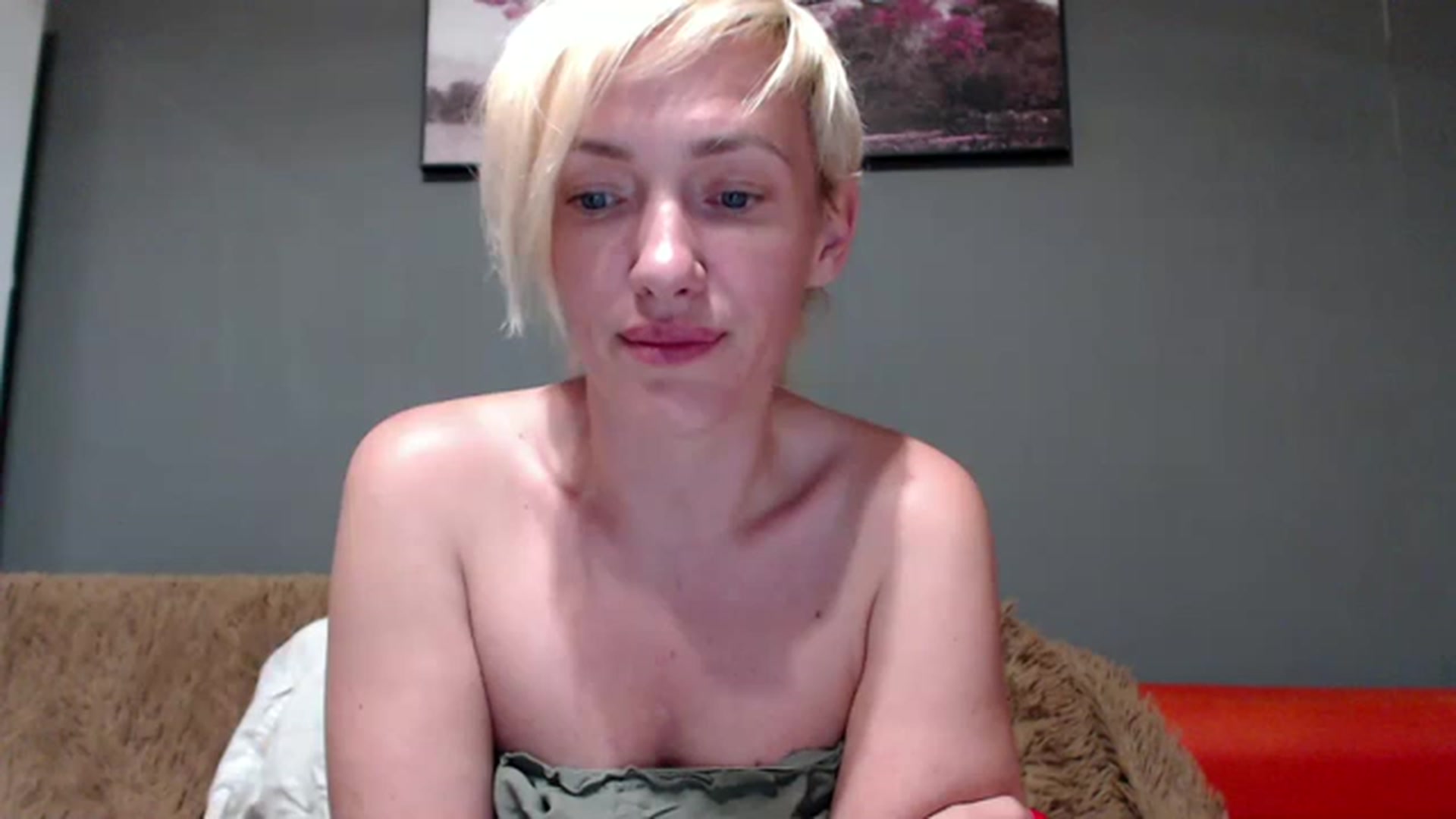 Gallery image thumbnail from VivienShyBo's myfreecams stream on, 06/25/2023, 13:28 image 10 of 20
