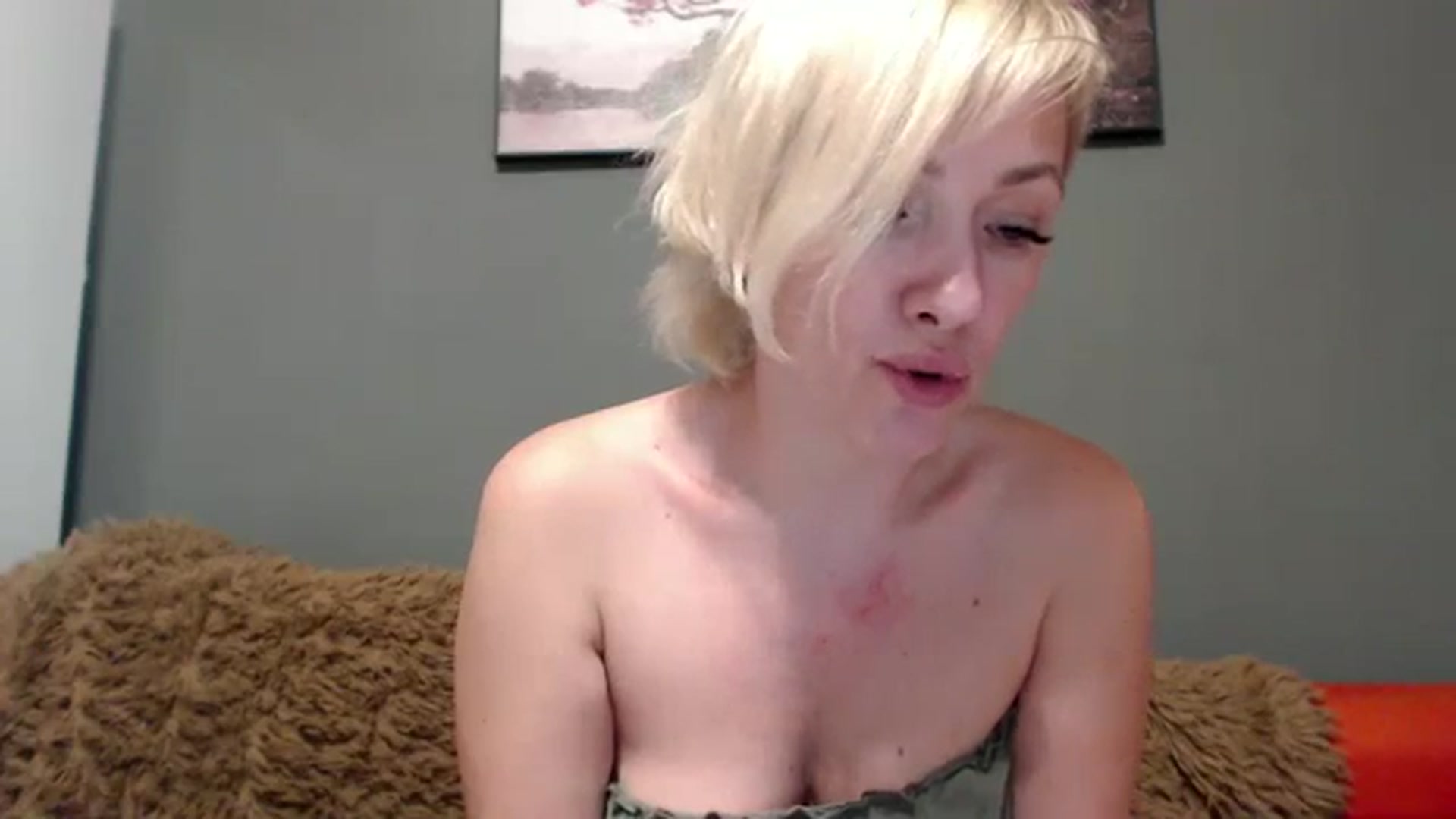 Gallery image thumbnail from VivienShyBo's myfreecams stream on, 11/28/2023, 10:07 image 8 of 20
