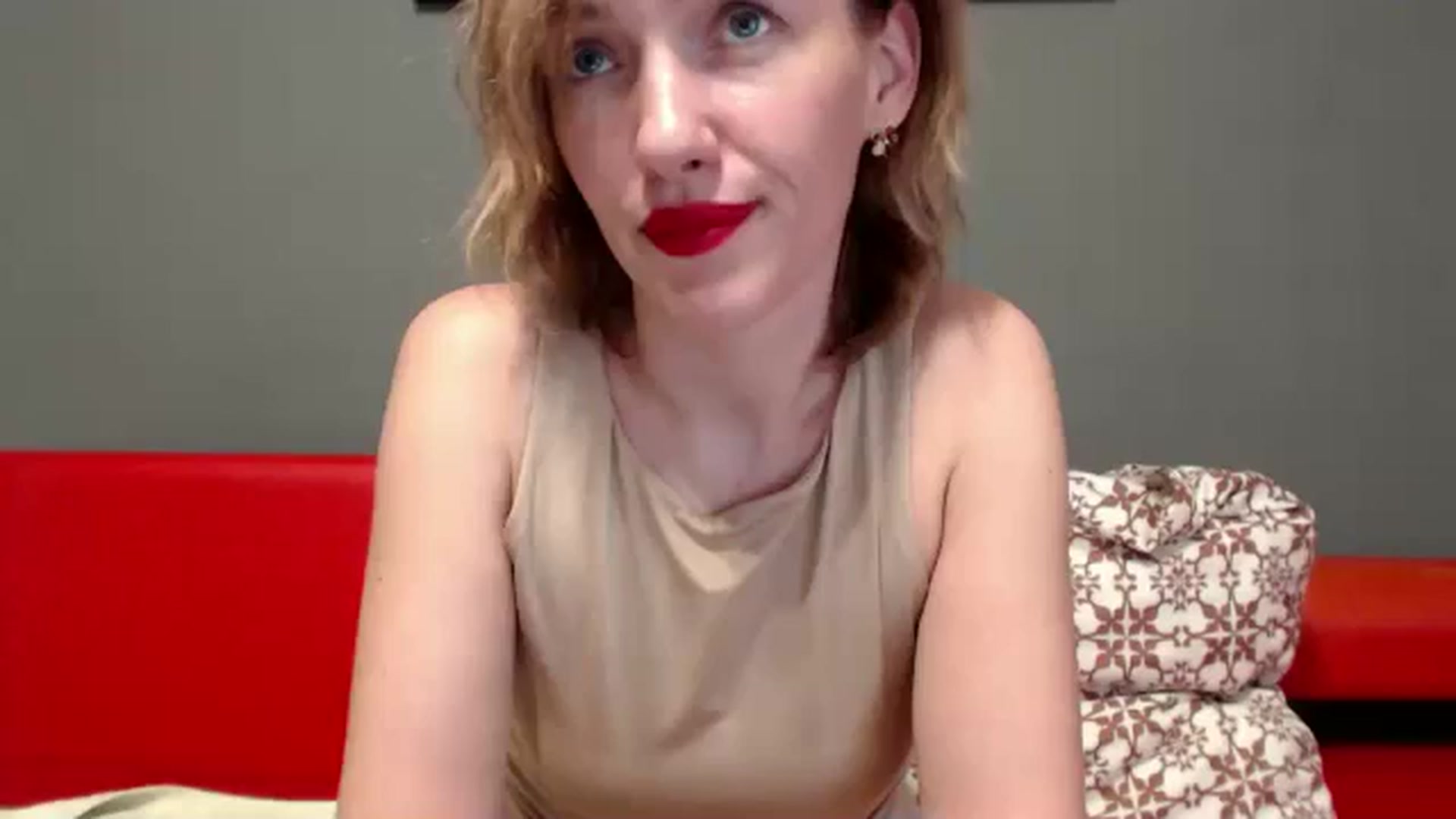 Gallery image thumbnail from VivienShyBo's myfreecams stream on, 05/12/2024, 11:14 image 19 of 20