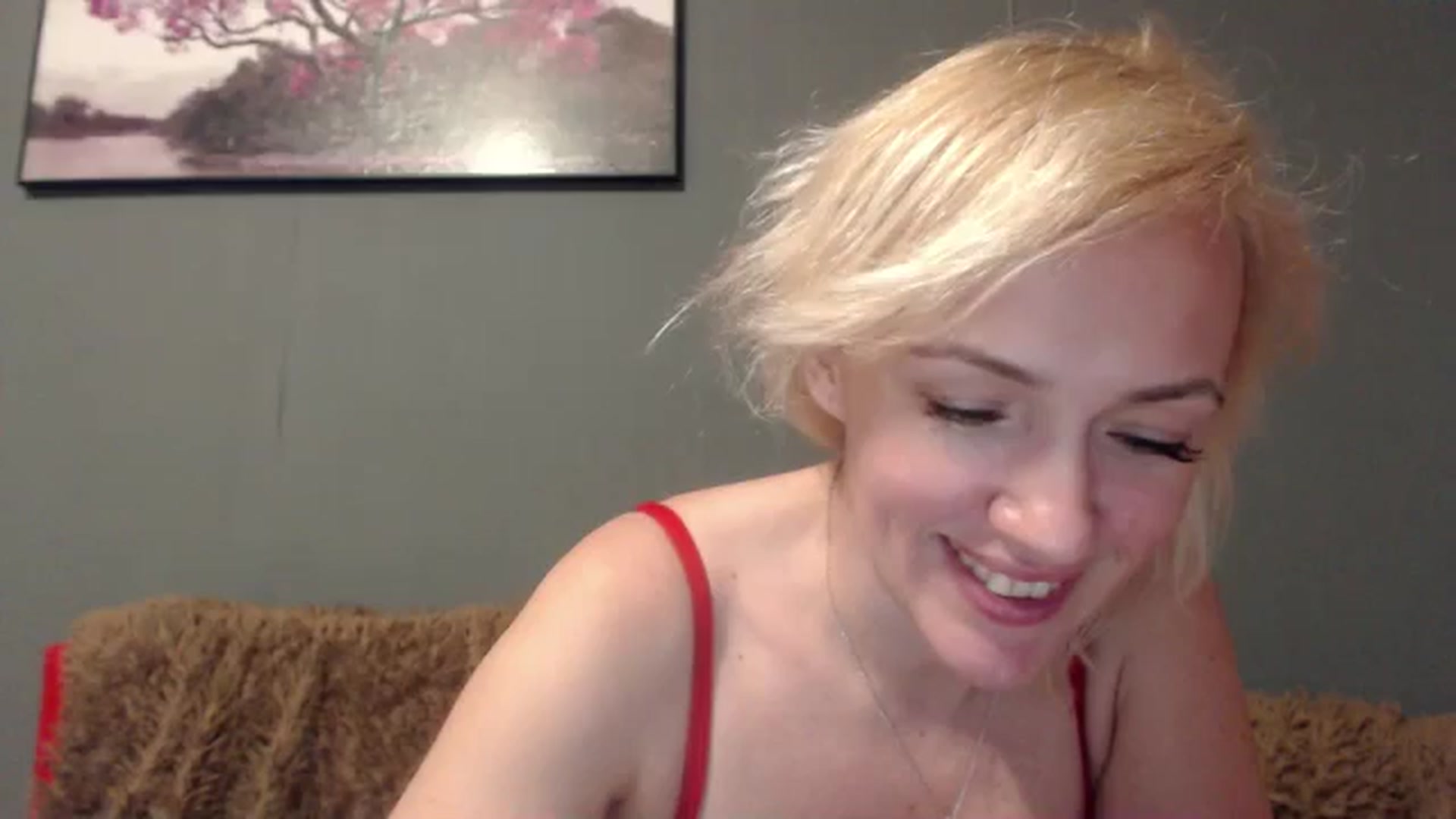 Gallery image thumbnail from VivienShyBo's myfreecams stream on, 10/21/2024, 08:37 image 1 of 20
