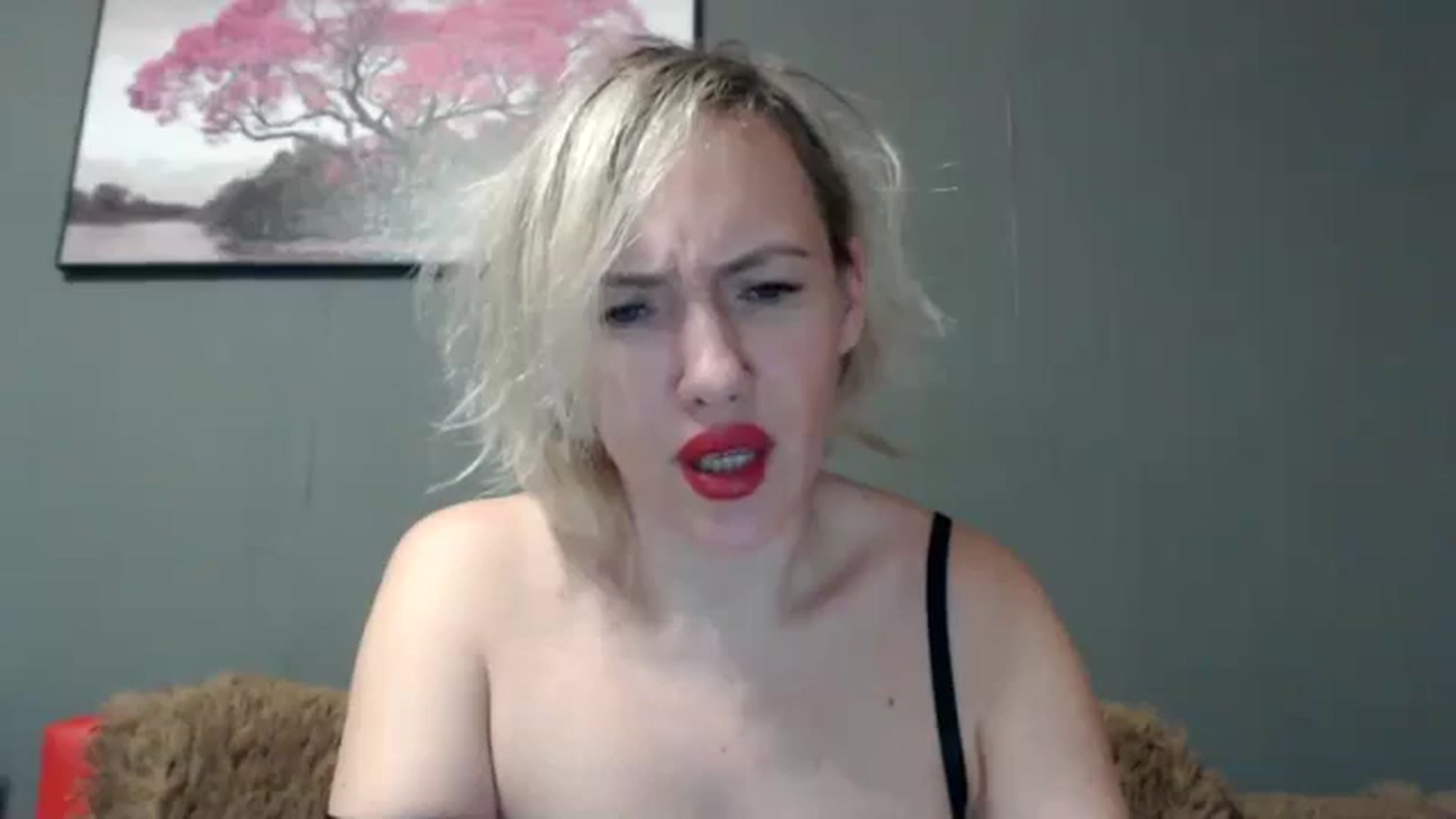 Gallery image thumbnail from VivienShyBo's myfreecams stream on, 02/24/2025, 06:25 image 16 of 20
