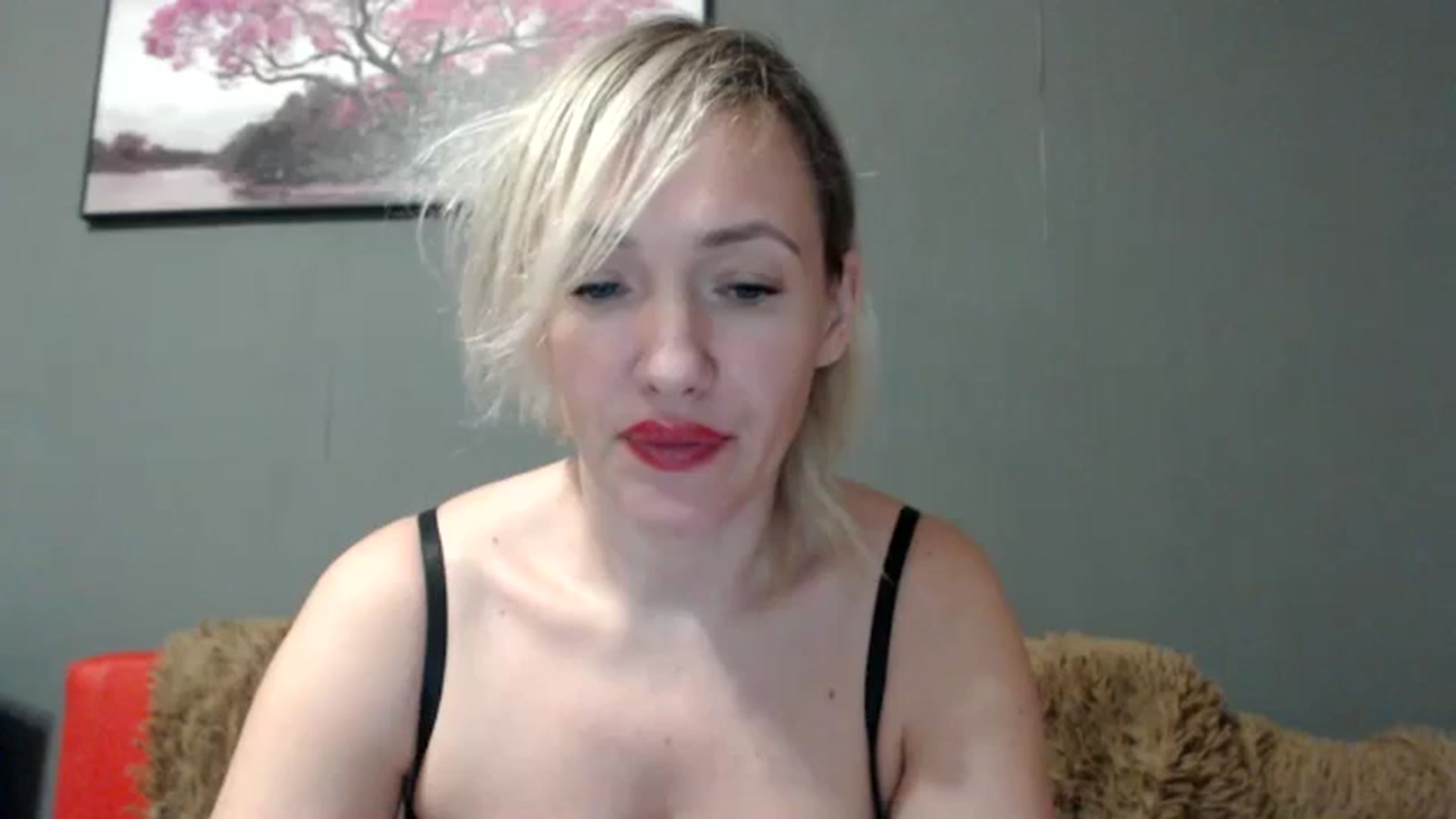 Gallery image thumbnail from VivienShyBo's myfreecams stream on, 02/24/2025, 07:45 image 6 of 20