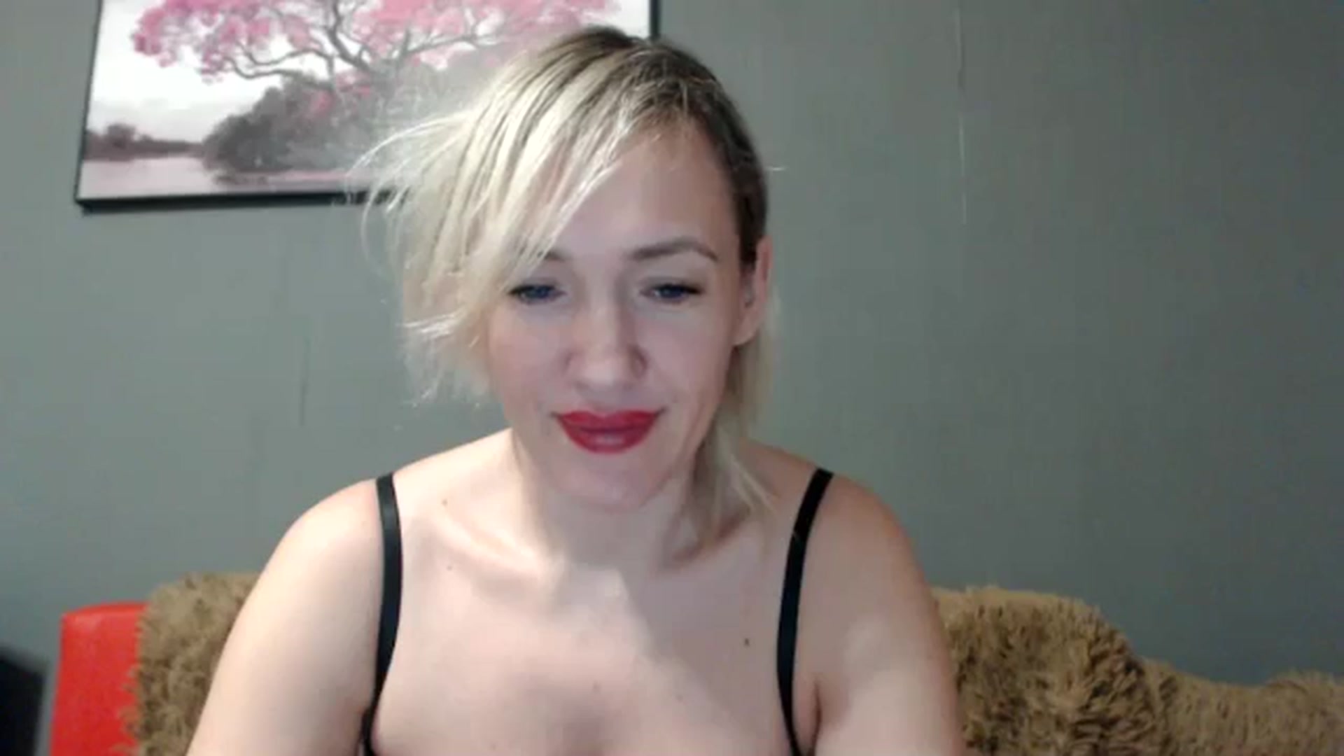 Gallery image thumbnail from VivienShyBo's myfreecams stream on, 02/24/2025, 07:45 image 5 of 20