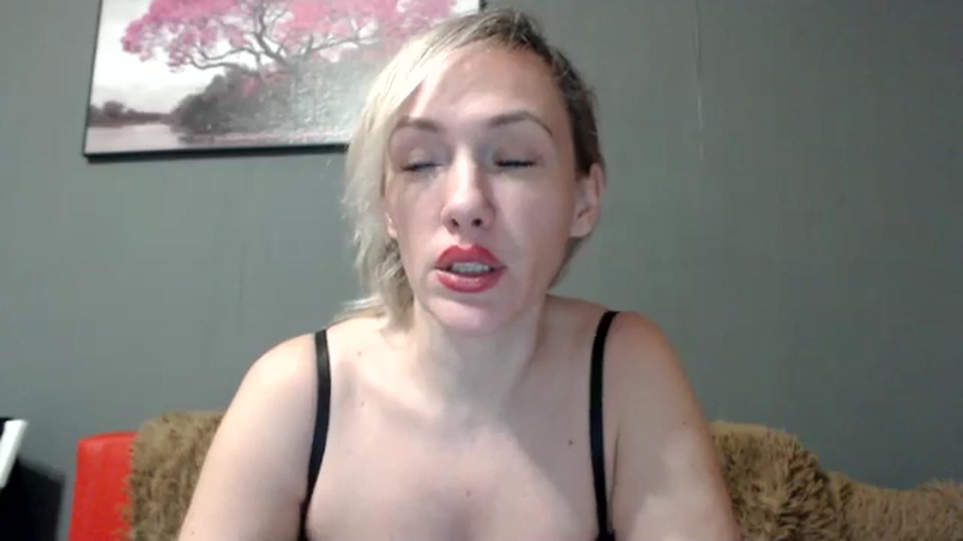 Gallery image thumbnail from VivienShyBo's myfreecams stream on, 02/24/2025, 07:45 image 18 of 20
