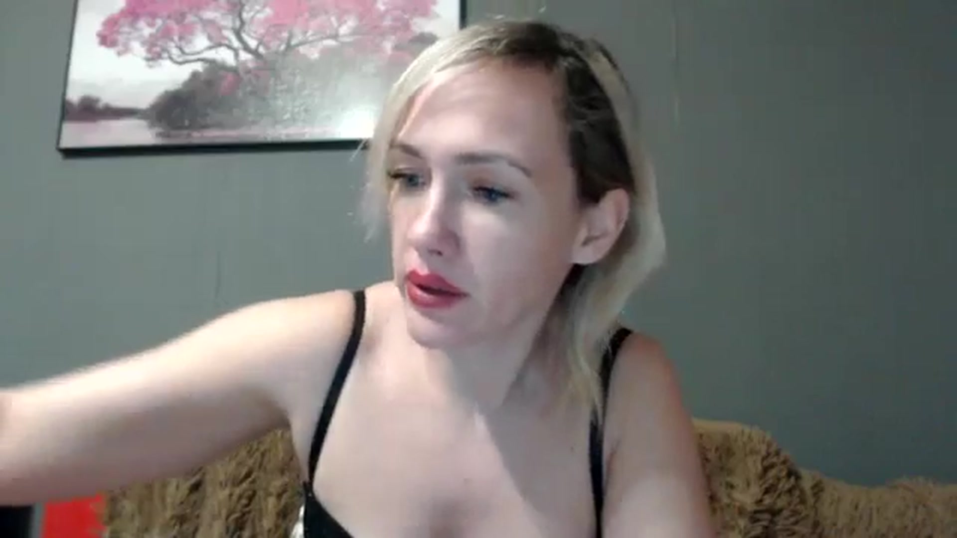 Gallery image thumbnail from VivienShyBo's myfreecams stream on, 02/24/2025, 07:45 image 16 of 20