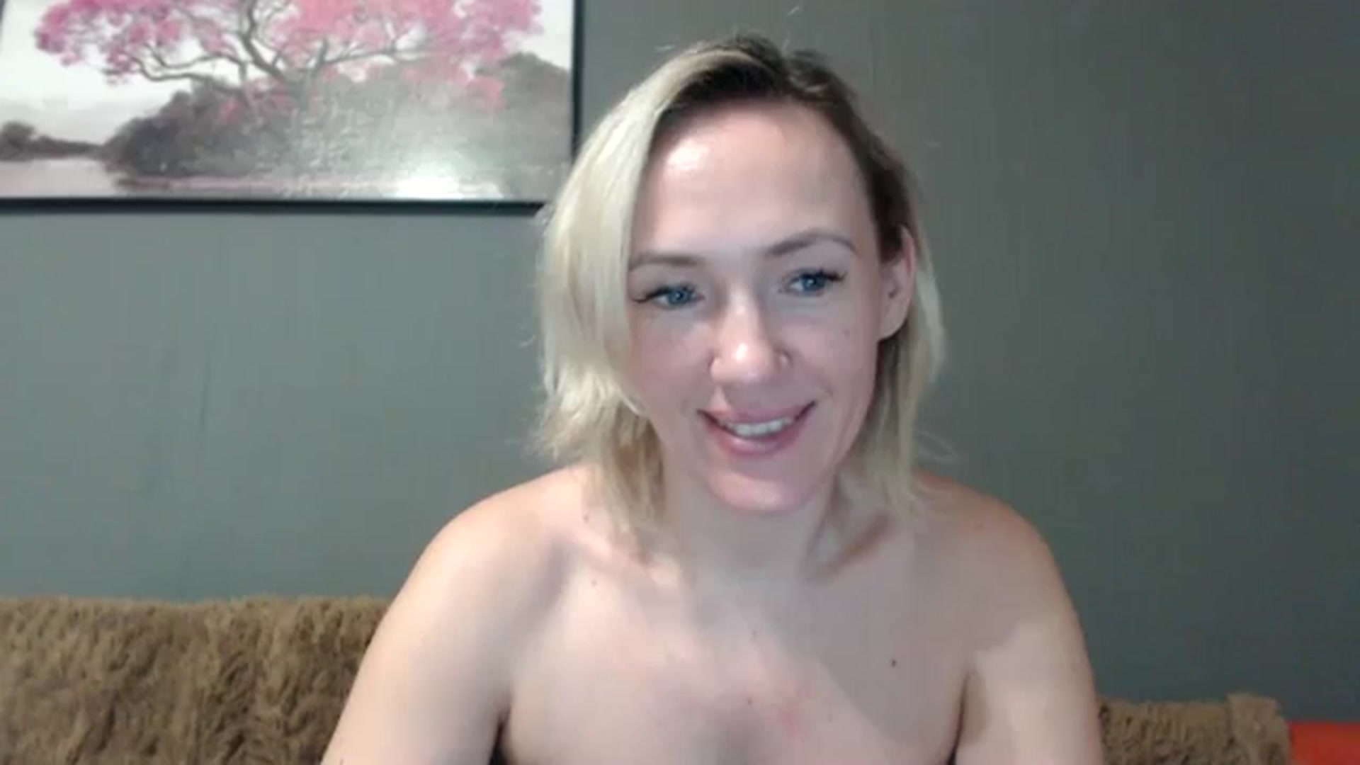 Gallery image thumbnail from VivienShyBo's myfreecams stream on, 02/28/2025, 08:58 image 6 of 20