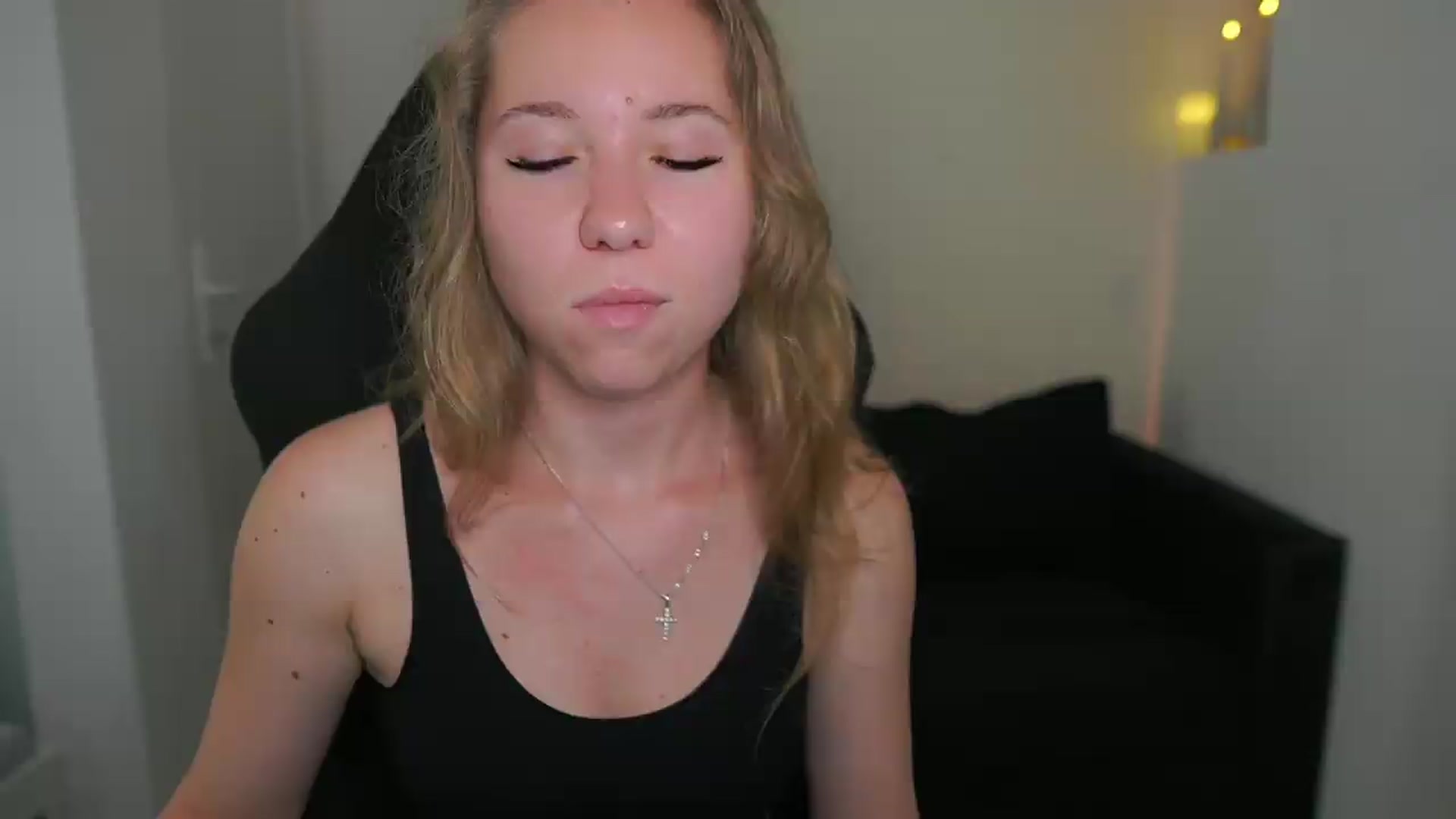 Gallery image thumbnail from VivienVance18's myfreecams stream on, 06/01/2026, 13:58 image 8 of 20
