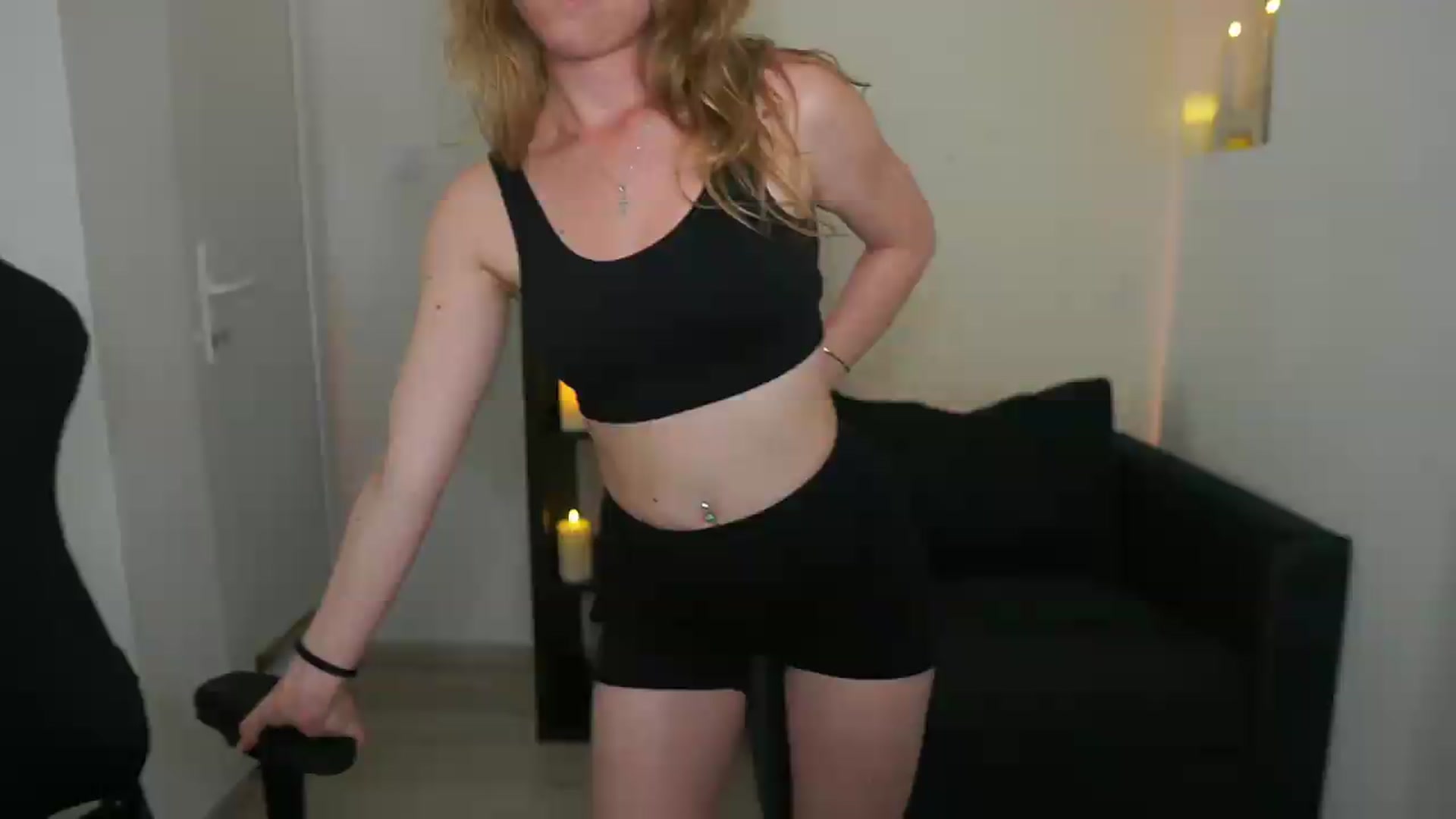 Gallery image thumbnail from VivienVance18's myfreecams stream on, 06/01/2026, 17:24 image 10 of 20