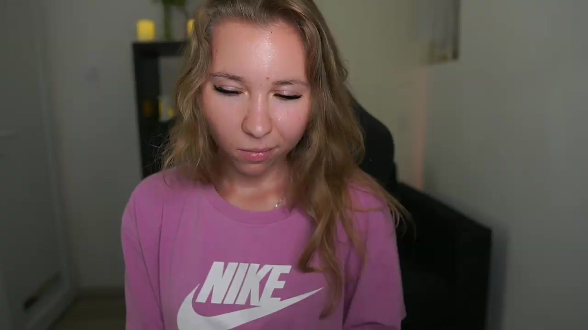 Gallery image thumbnail from VivienVance18's myfreecams stream on, 06/12/2026, 13:27 image 4 of 20