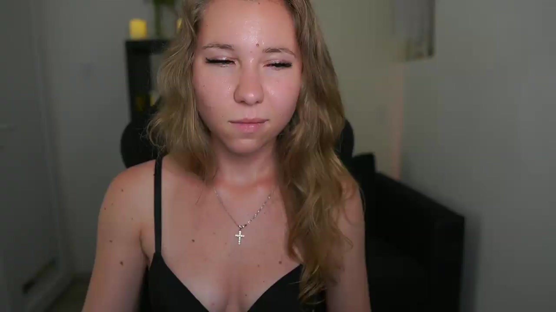 Gallery image thumbnail from VivienVance18's myfreecams stream on, 06/12/2026, 13:27 image 20 of 20