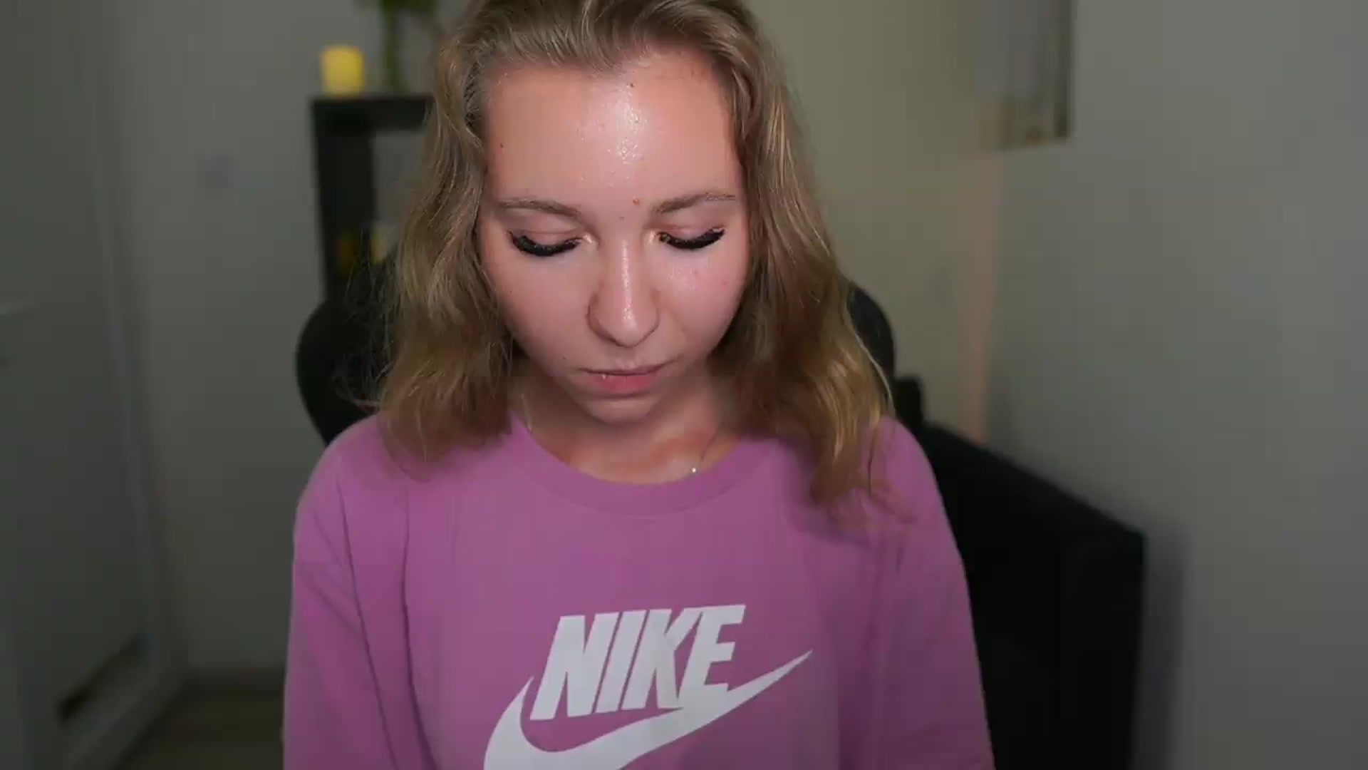 Gallery image thumbnail from VivienVance18's myfreecams stream on, 06/12/2026, 15:49 image 3 of 20