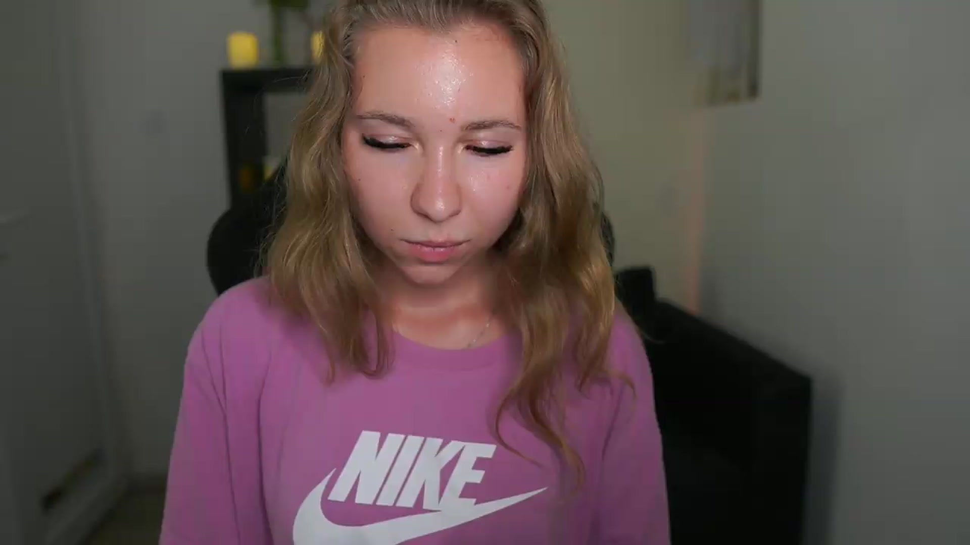 Gallery image thumbnail from VivienVance18's myfreecams stream on, 06/12/2026, 15:49 image 7 of 20
