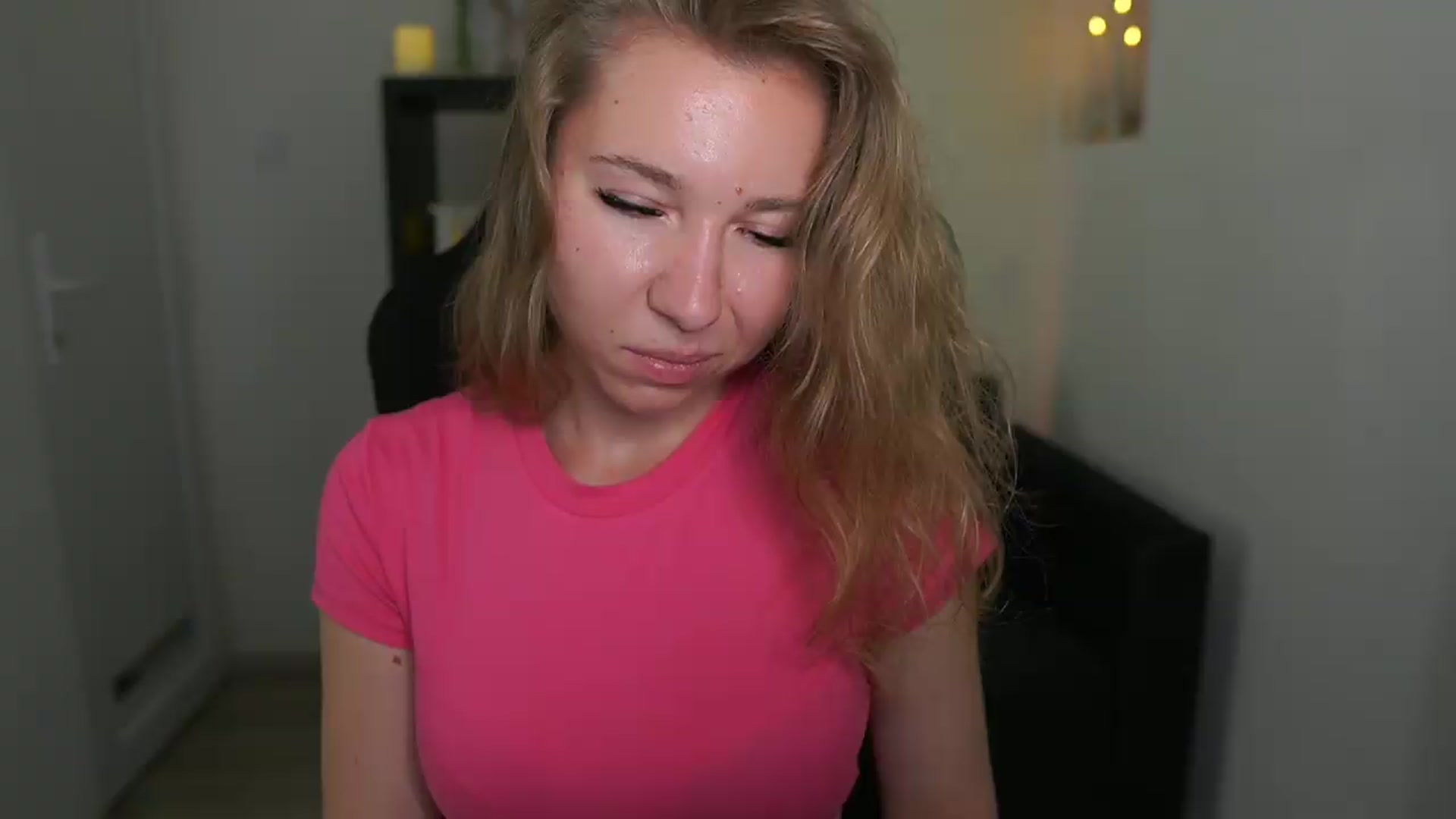 Gallery image thumbnail from VivienVance18's myfreecams stream on, 06/20/2026, 23:10 image 6 of 20