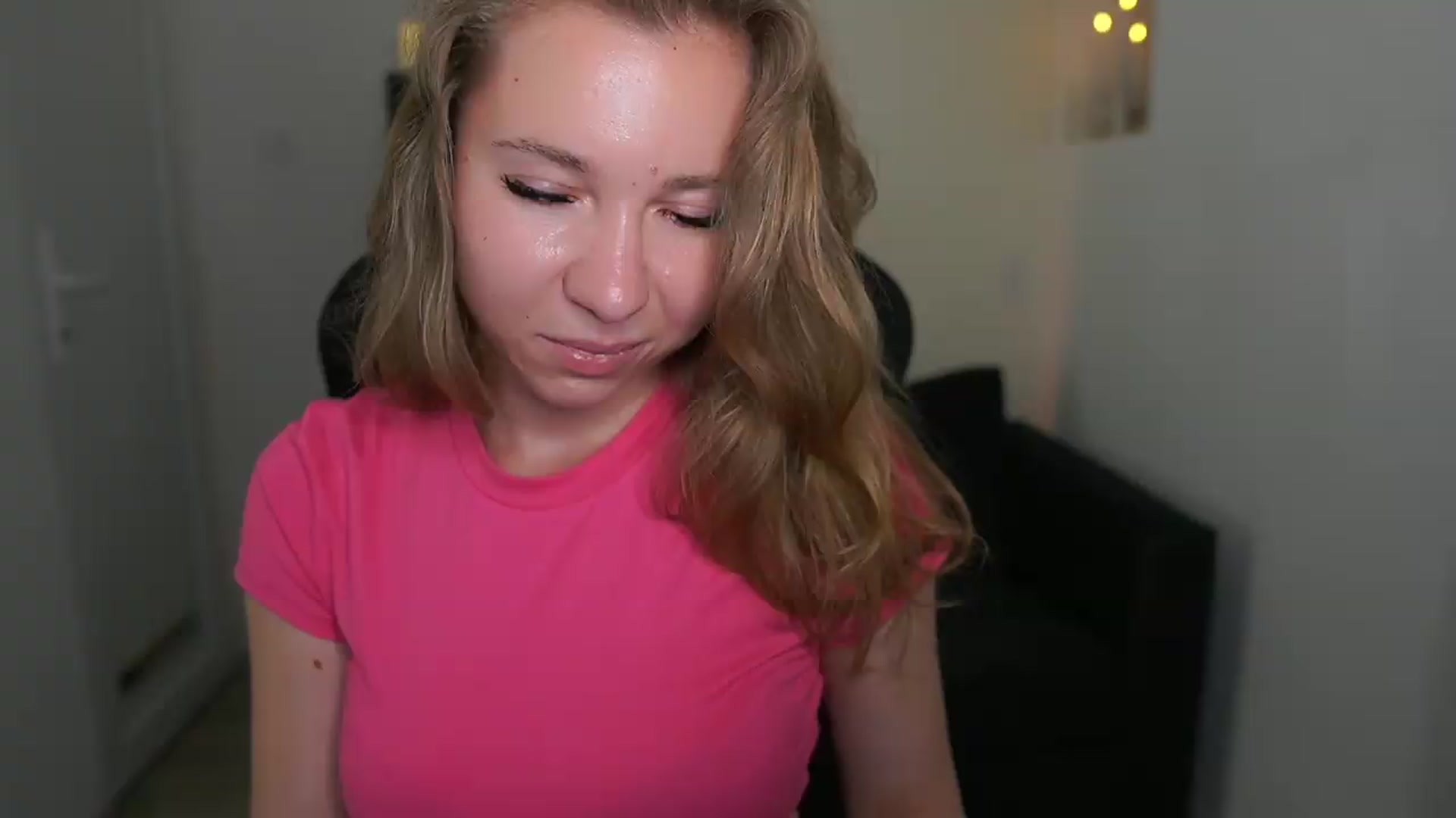 Gallery image thumbnail from VivienVance18's myfreecams stream on, 06/21/2026, 01:00 image 11 of 20