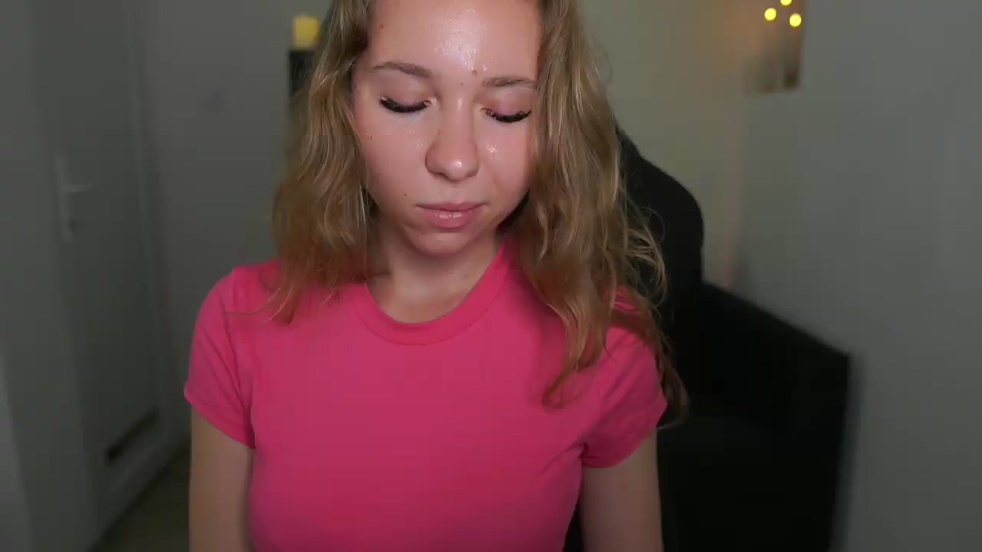 Gallery image thumbnail from VivienVance18's myfreecams stream on, 06/21/2026, 18:43 image 10 of 20