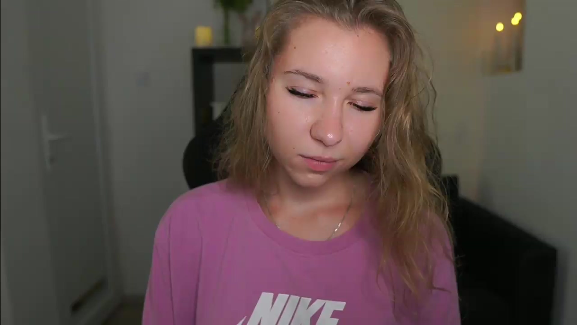 Gallery image thumbnail from VivienVance18's myfreecams stream on, 06/22/2026, 15:43 image 8 of 20