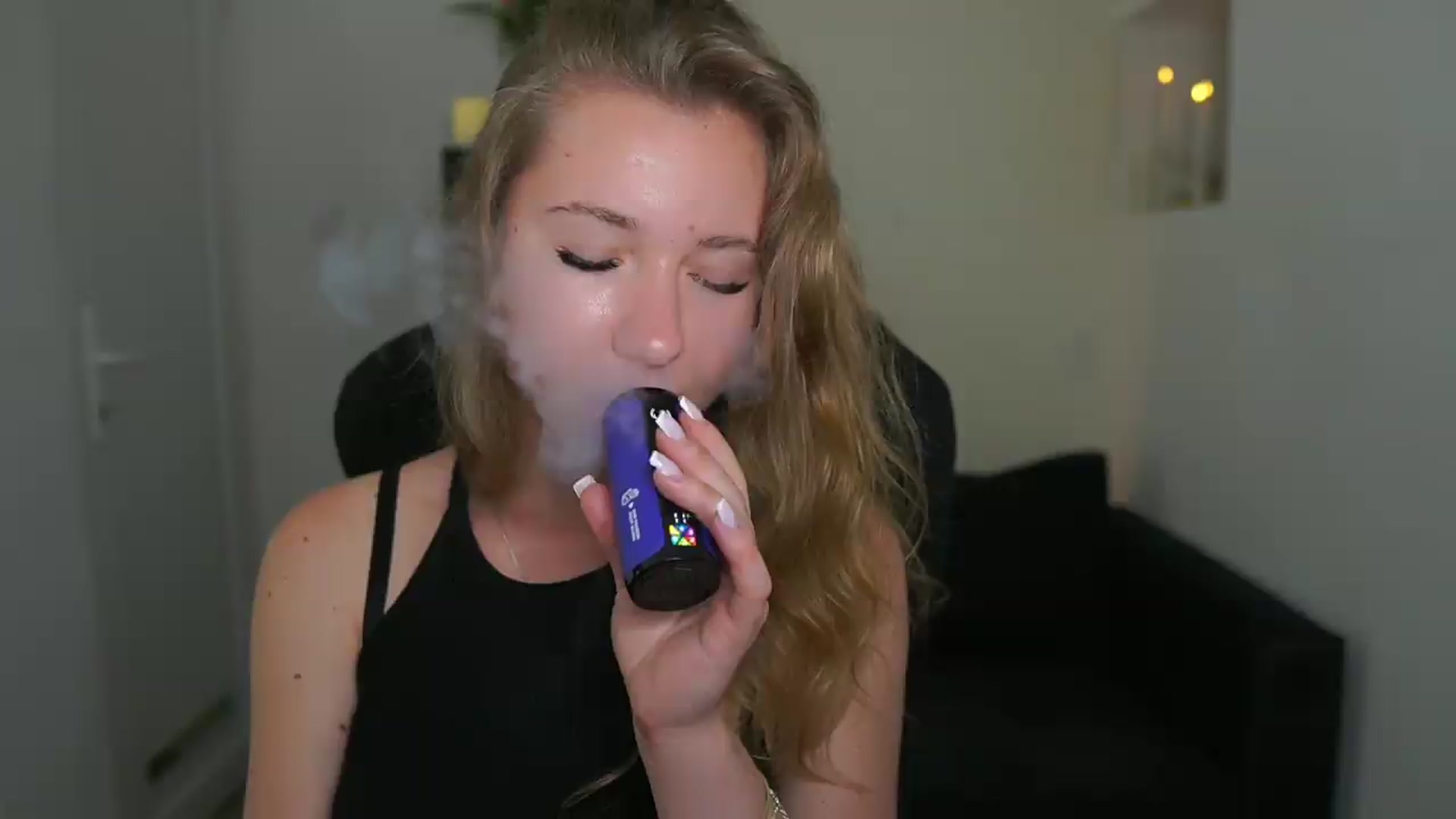 Gallery image thumbnail from VivienVance18's myfreecams stream on, 06/24/2026, 16:32 image 11 of 20