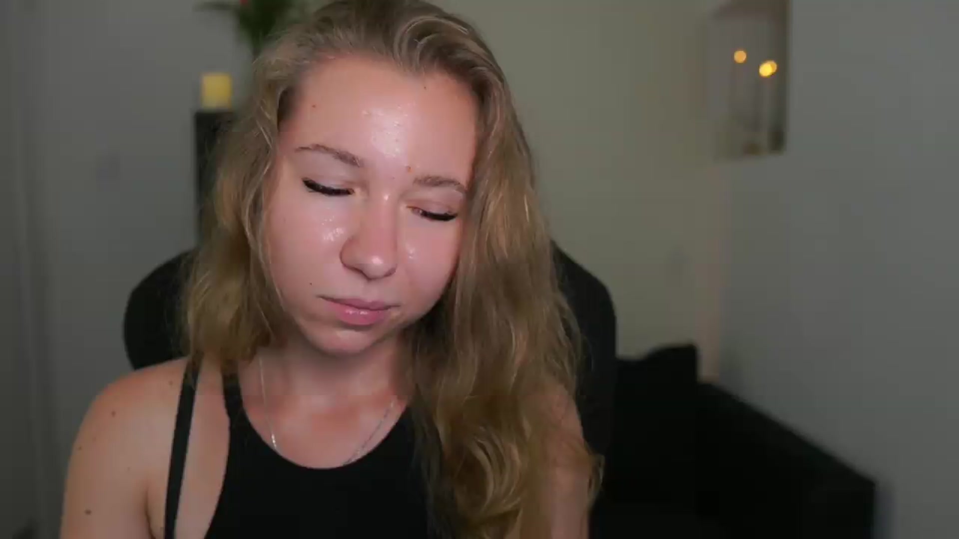 Gallery image thumbnail from VivienVance18's myfreecams stream on, 06/24/2026, 18:54 image 11 of 20