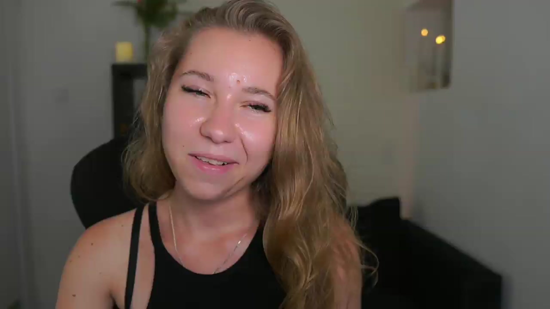 Gallery image thumbnail from VivienVance18's myfreecams stream on, 06/24/2026, 18:54 image 1 of 20