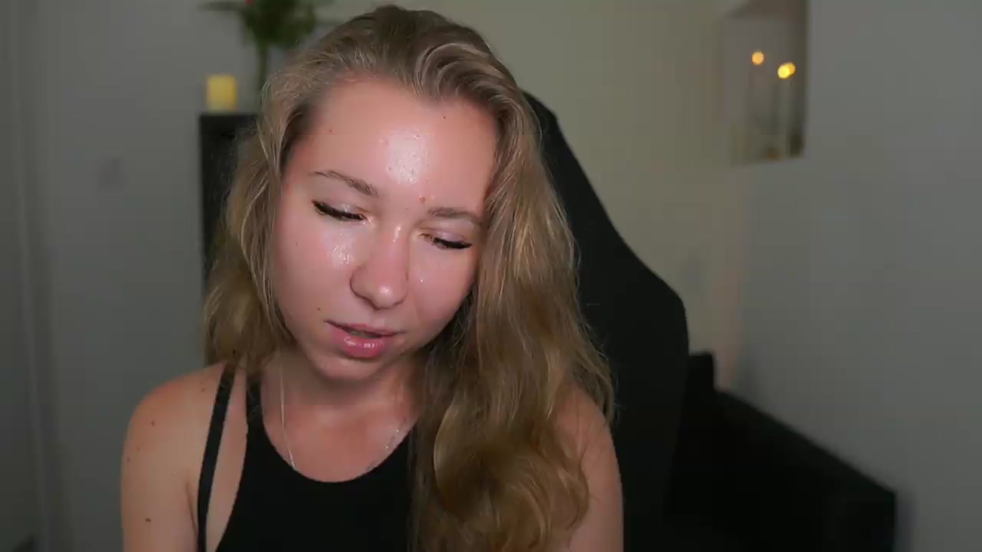 Gallery image thumbnail from VivienVance18's myfreecams stream on, 06/24/2026, 18:54 image 7 of 20