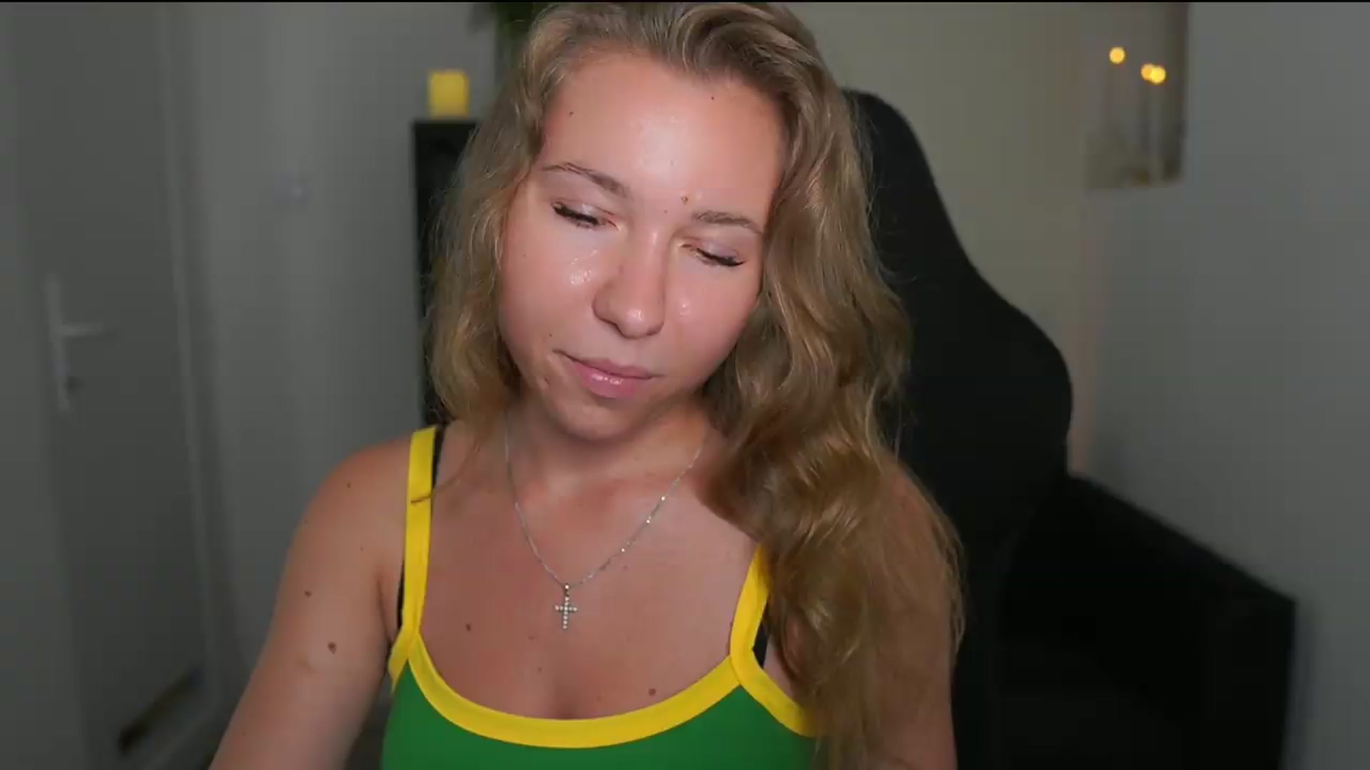 Gallery image thumbnail from VivienVance18's myfreecams stream on, 07/04/2026, 20:56 image 12 of 20