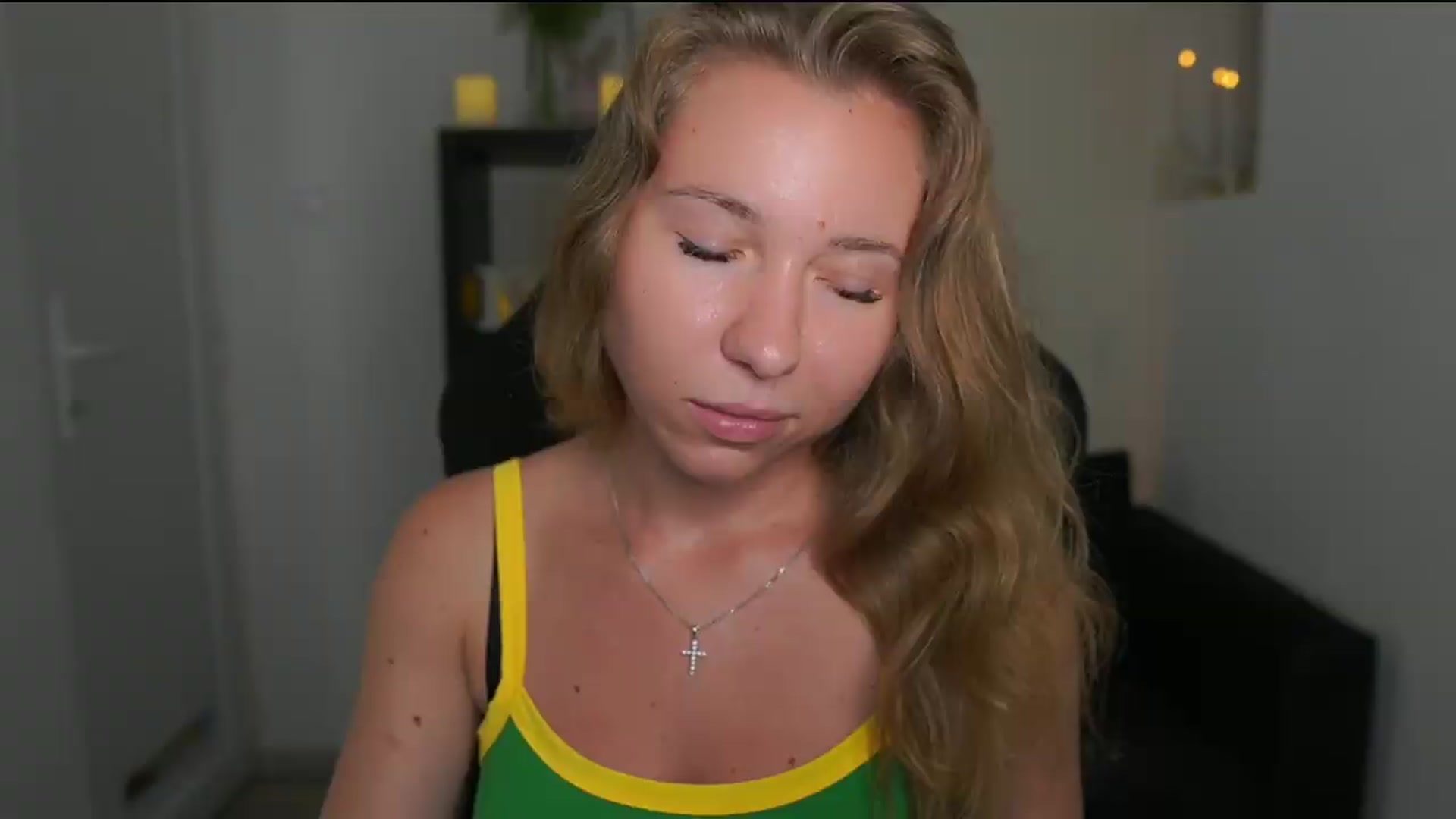 Gallery image thumbnail from VivienVance18's myfreecams stream on, 07/04/2026, 20:56 image 1 of 20