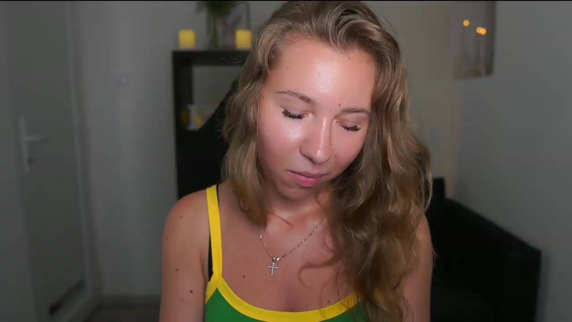 Gallery image thumbnail from VivienVance18's myfreecams stream on, 07/04/2026, 23:55 image 12 of 20