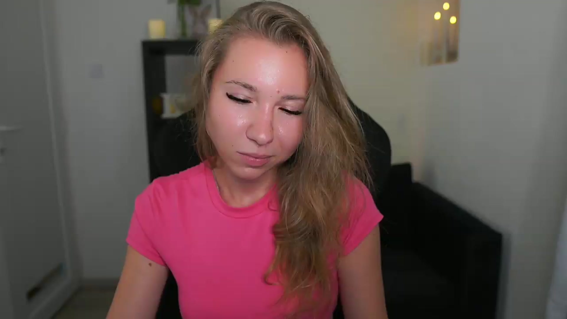 Gallery image thumbnail from VivienVance18's myfreecams stream on, 07/08/2026, 22:18 image 11 of 20