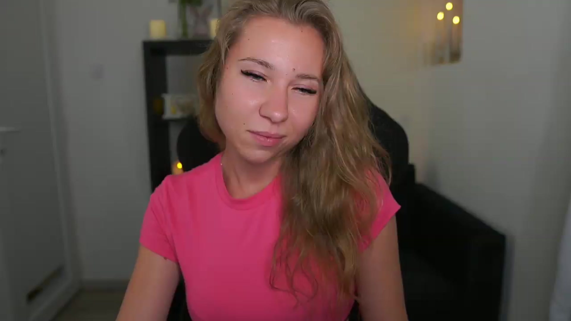 Gallery image thumbnail from VivienVance18's myfreecams stream on, 07/08/2026, 22:18 image 1 of 20