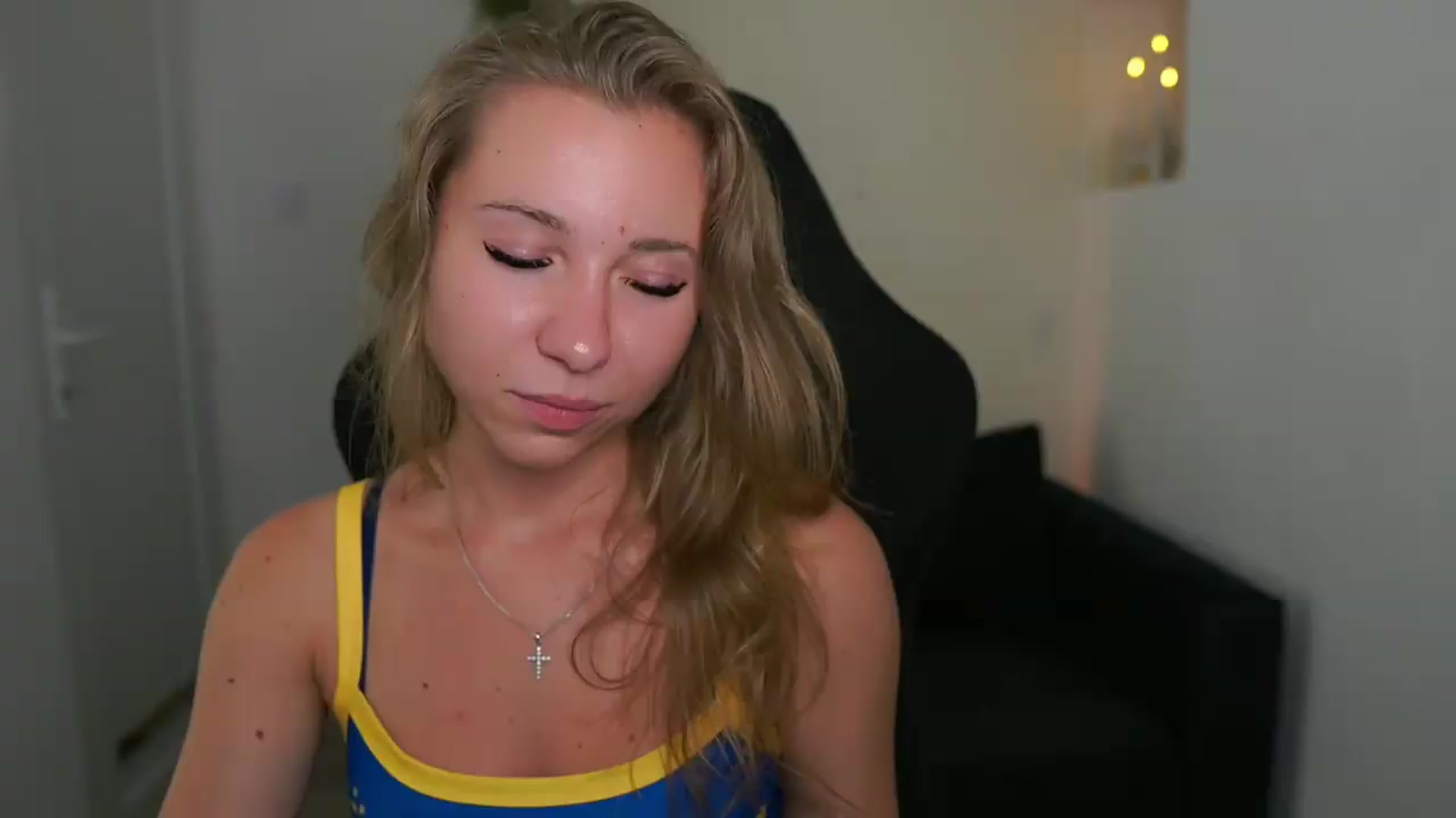 Gallery image thumbnail from VivienVance18's myfreecams stream on, 07/15/2026, 15:08 image 17 of 20