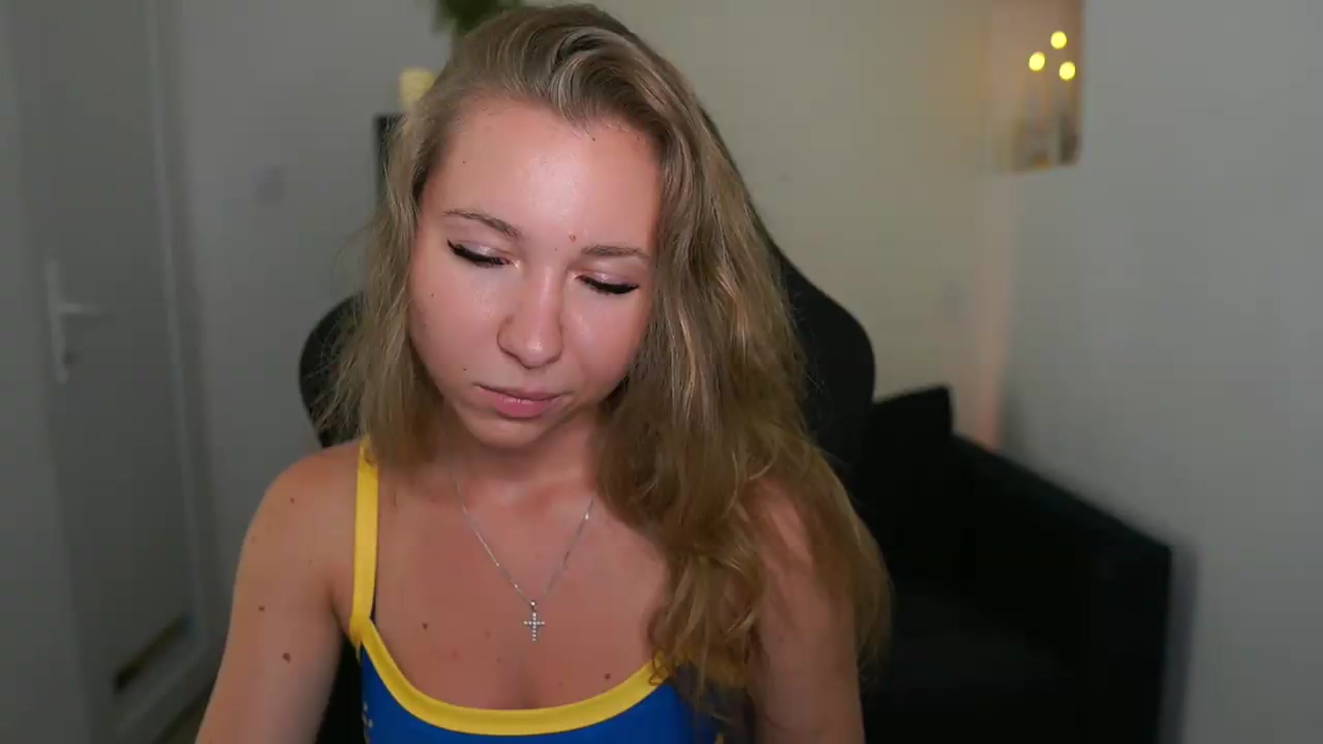Gallery image thumbnail from VivienVance18's myfreecams stream on, 07/15/2026, 15:50 image 4 of 20