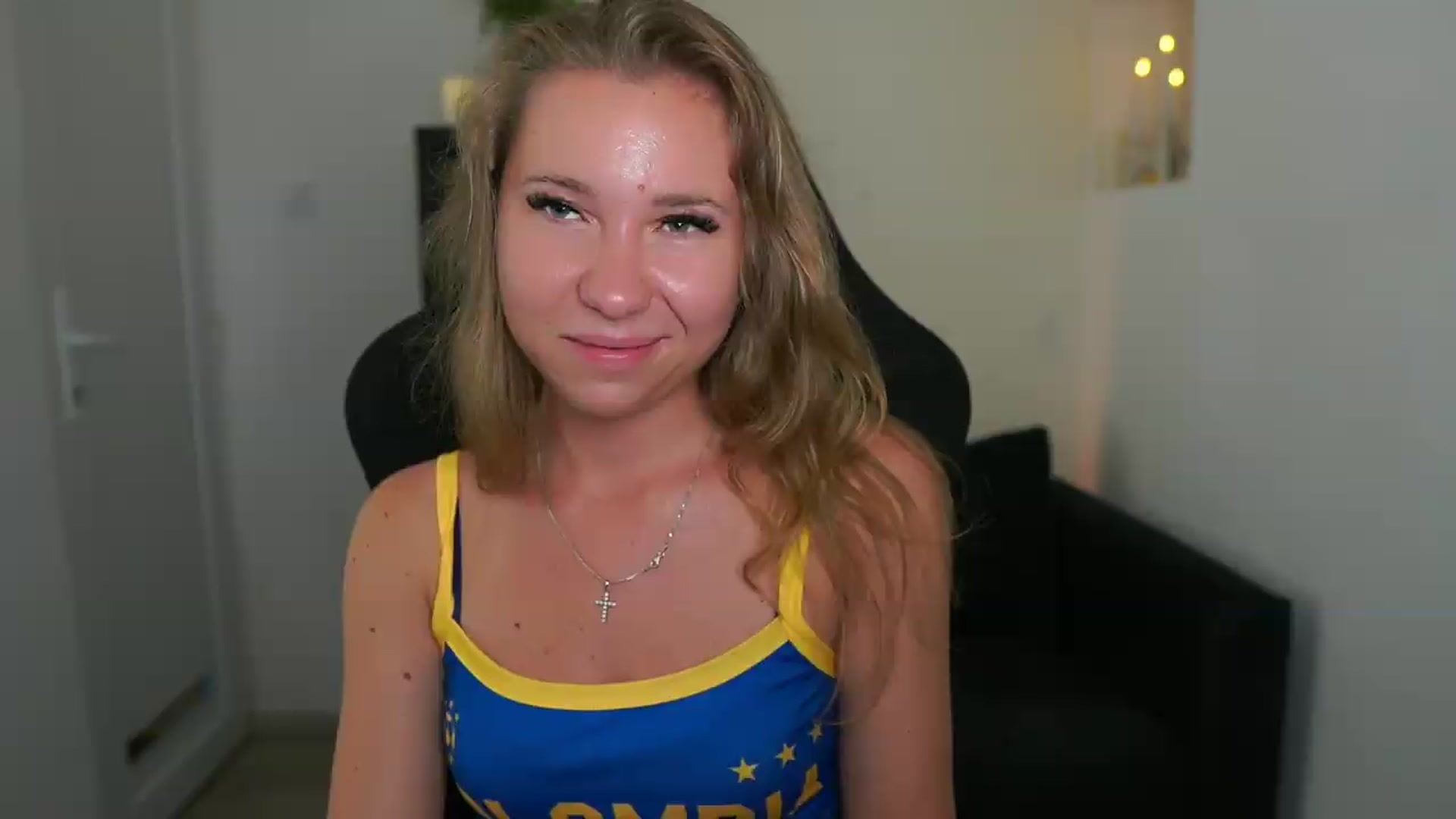 Gallery image thumbnail from VivienVance18's myfreecams stream on, 07/15/2026, 19:13 image 6 of 20