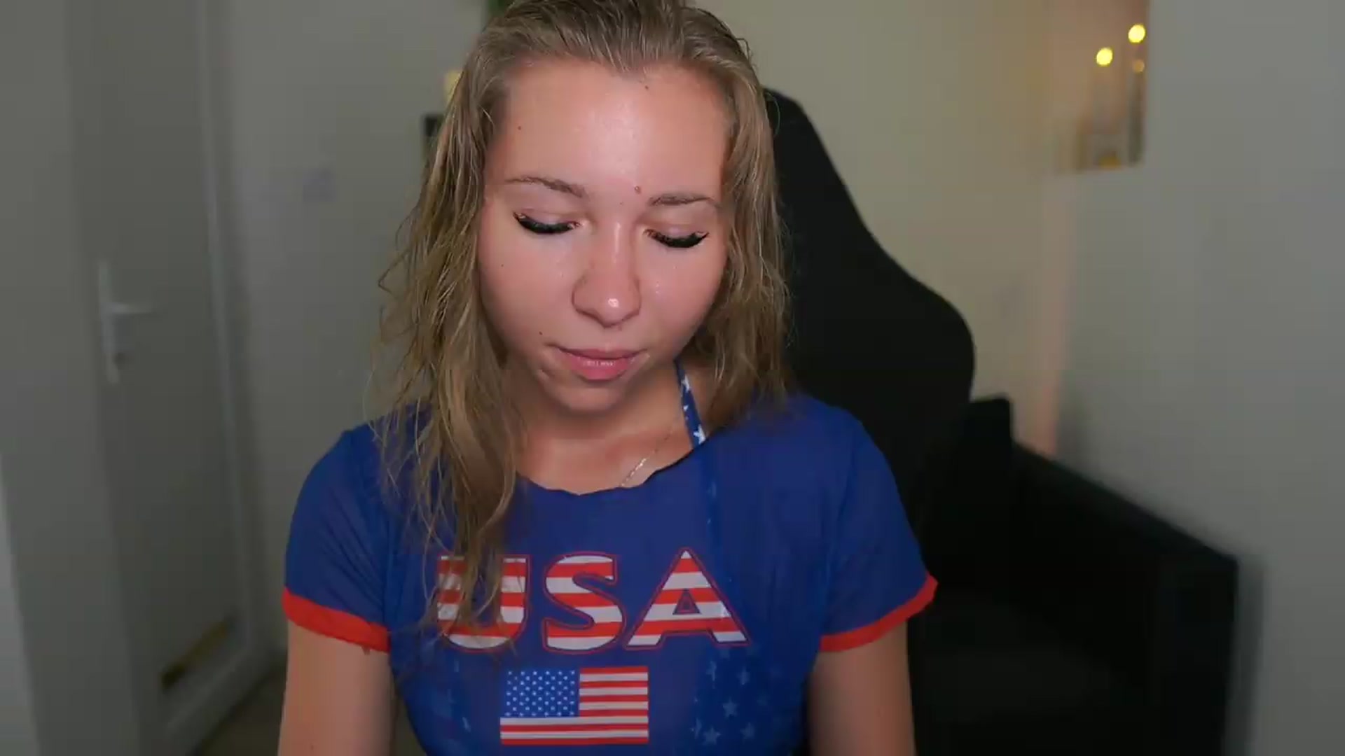 Gallery image thumbnail from VivienVance18's myfreecams stream on, 07/16/2026, 09:24 image 3 of 20