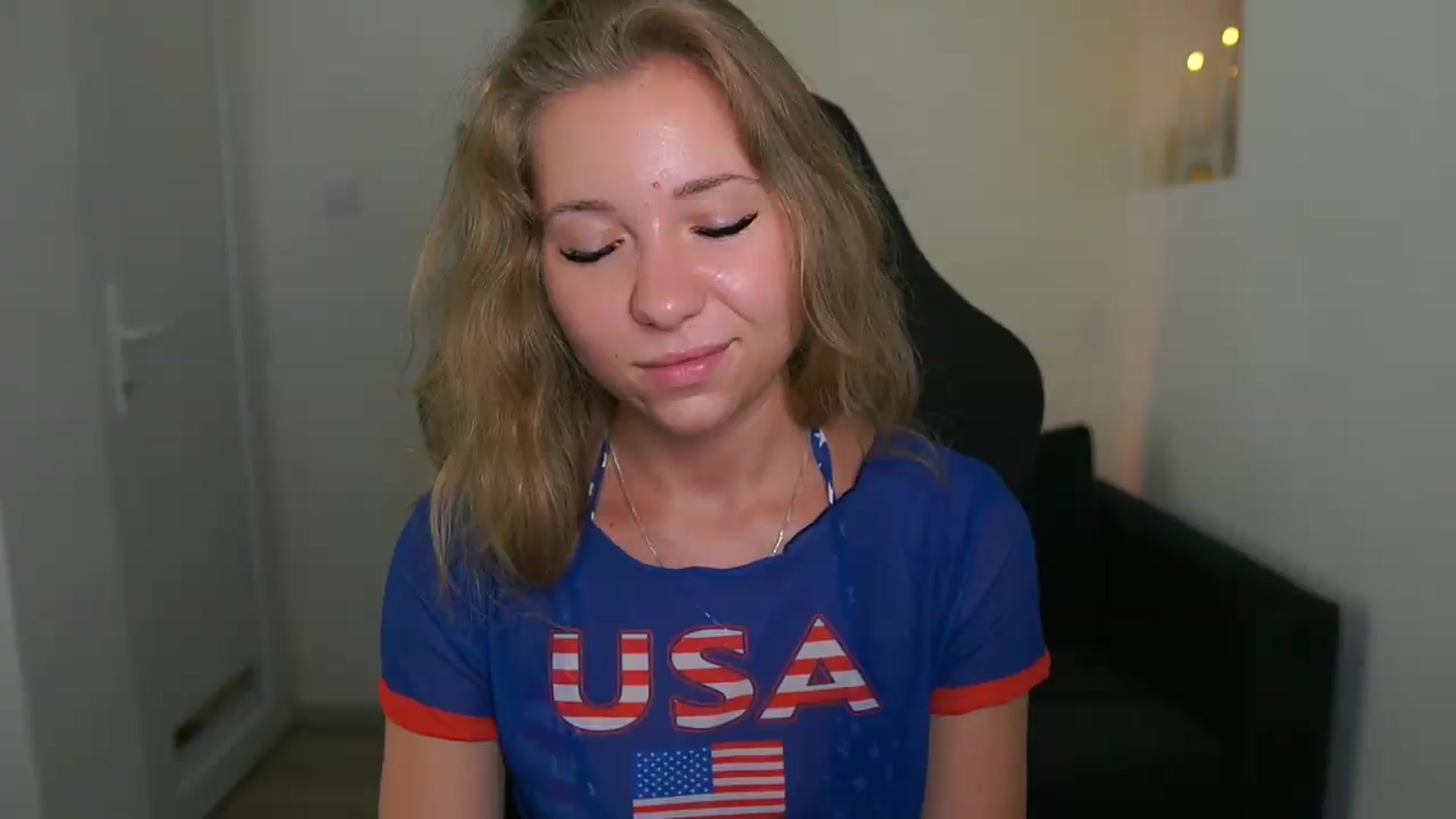 Gallery image thumbnail from VivienVance18's myfreecams stream on, 07/16/2026, 10:48 image 5 of 20
